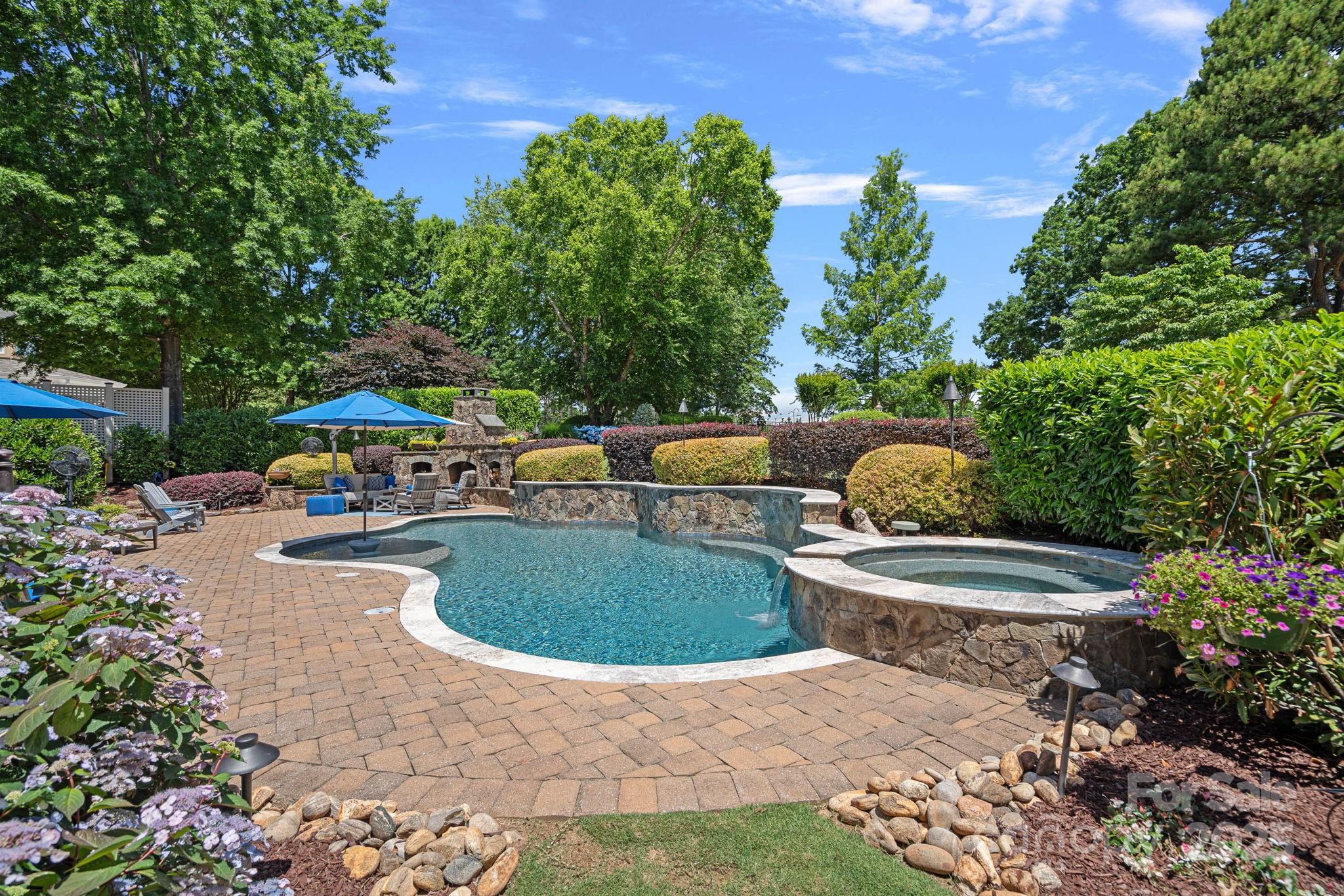 18718 Peninsula Cove Lane