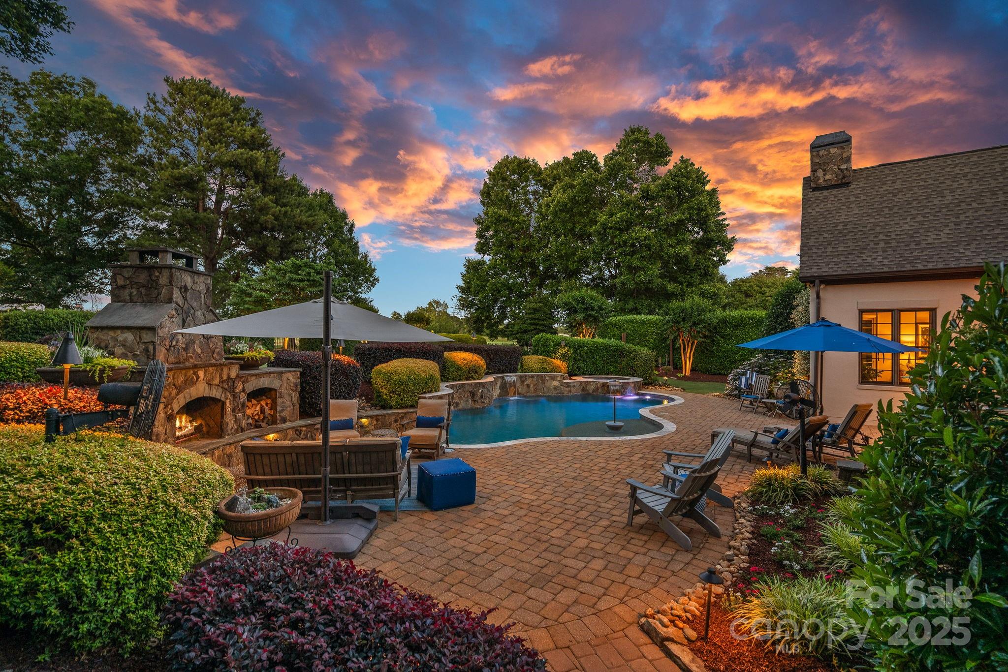 18718 Peninsula Cove Lane