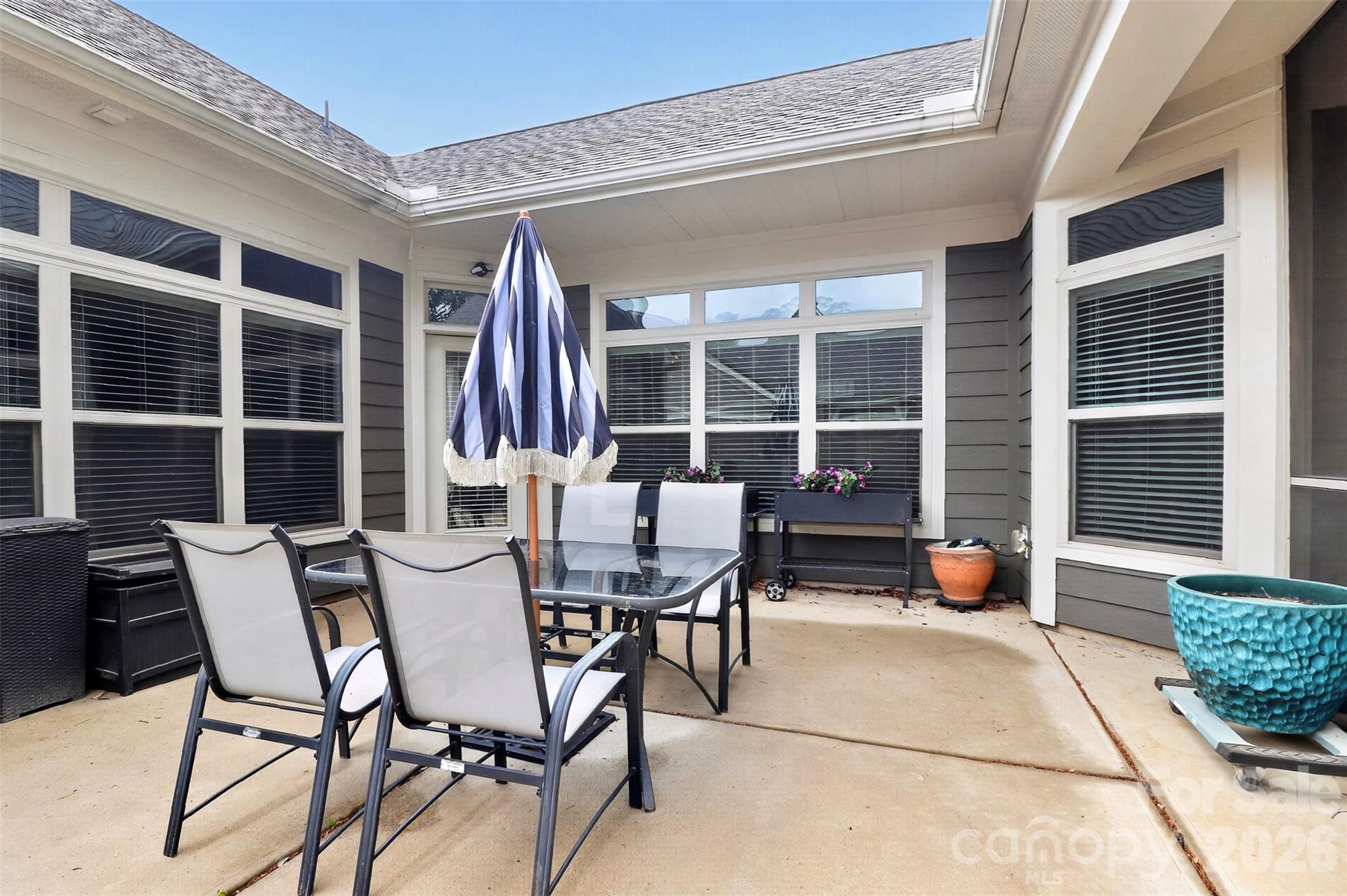 7933 Parknoll Drive