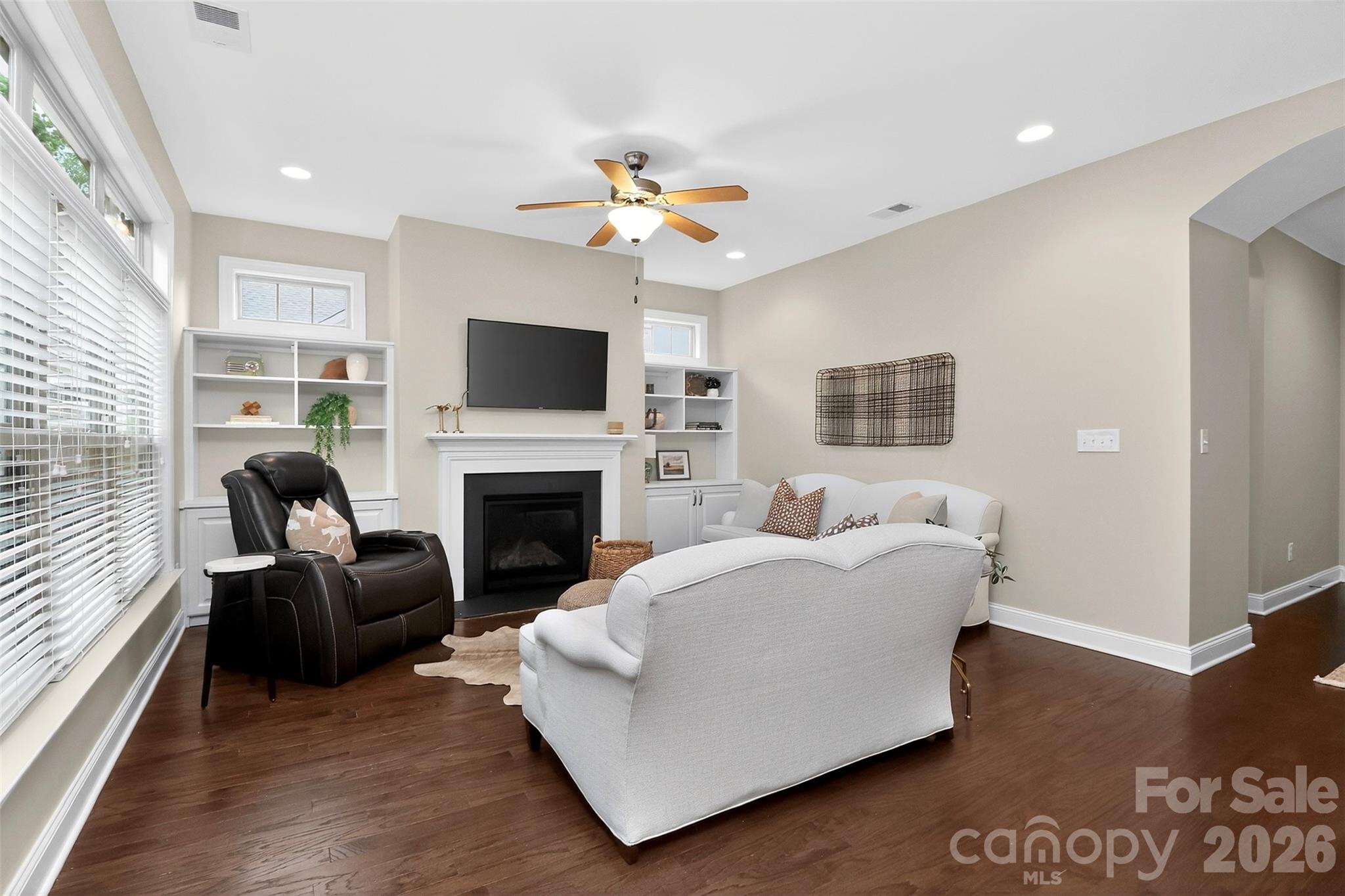7933 Parknoll Drive
