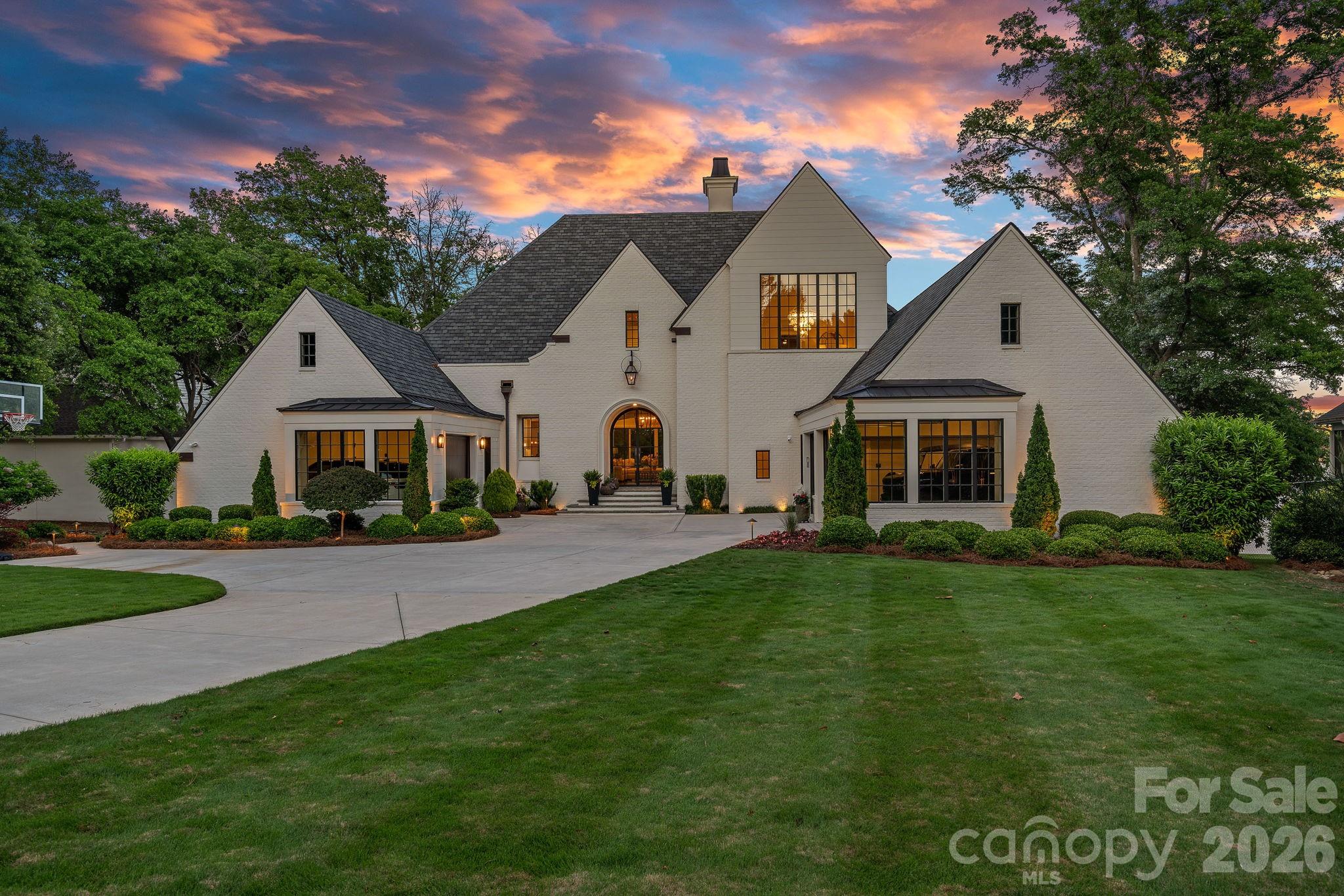 7861 Live Oaks Drive