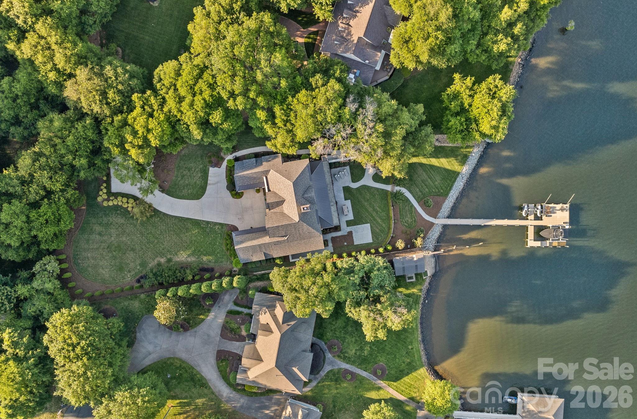 7861 Live Oaks Drive