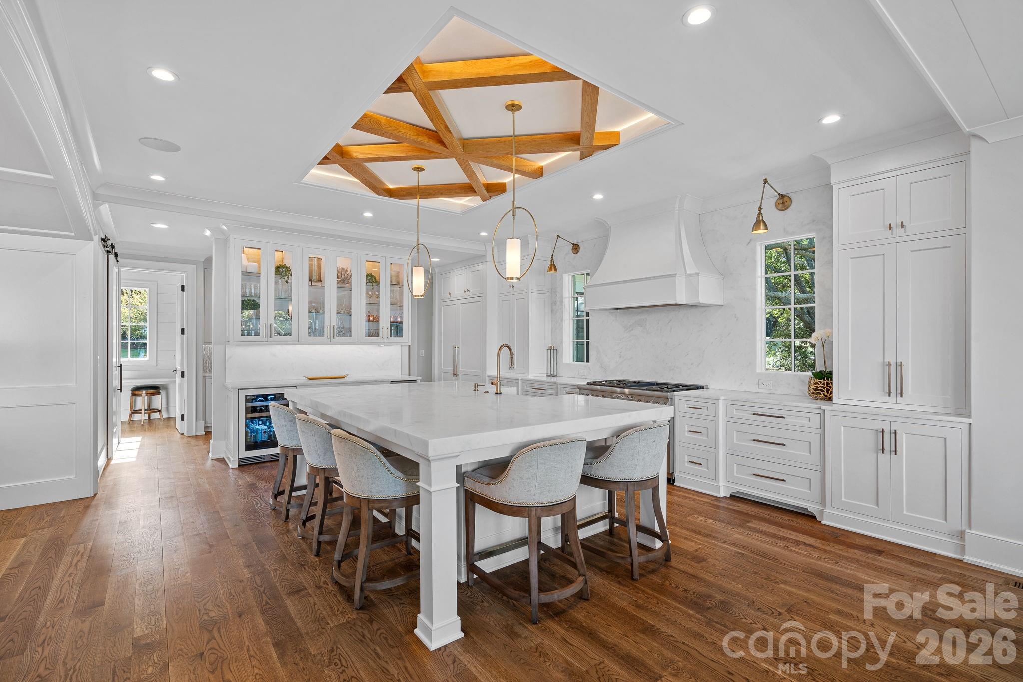 7861 Live Oaks Drive