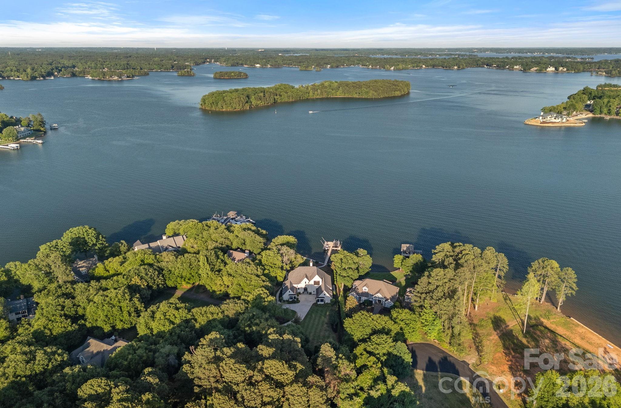 7861 Live Oaks Drive