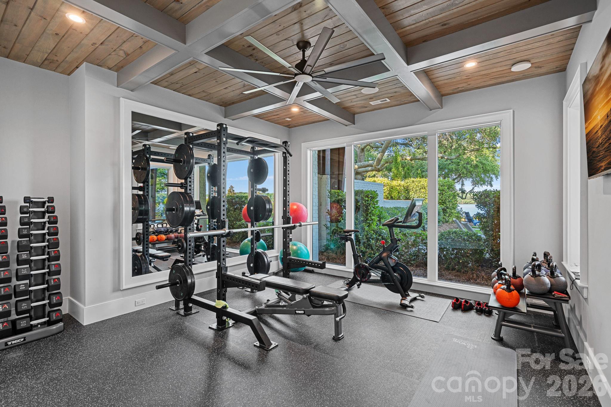 7861 Live Oaks Drive