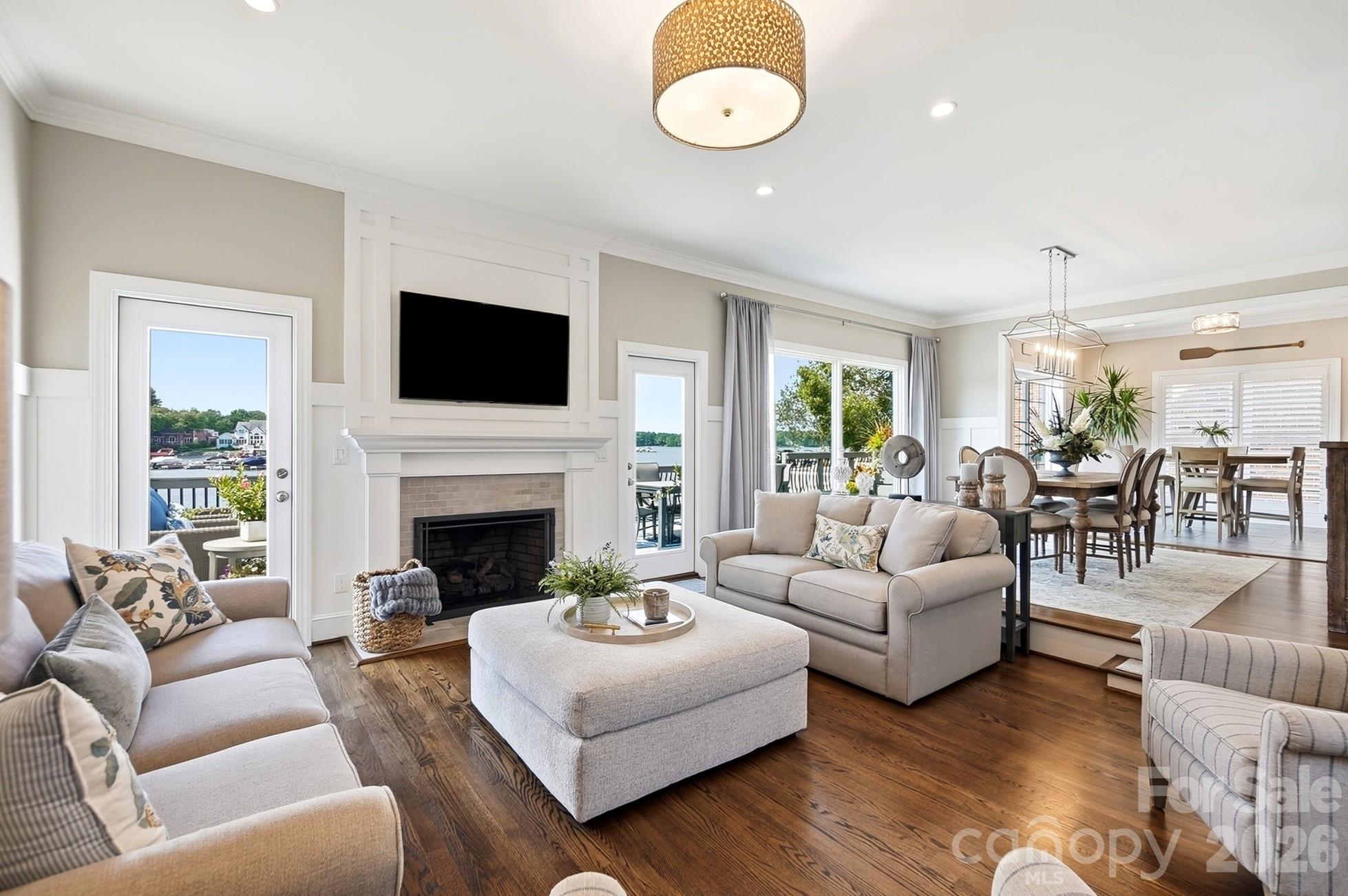 7310 Swansea Lane