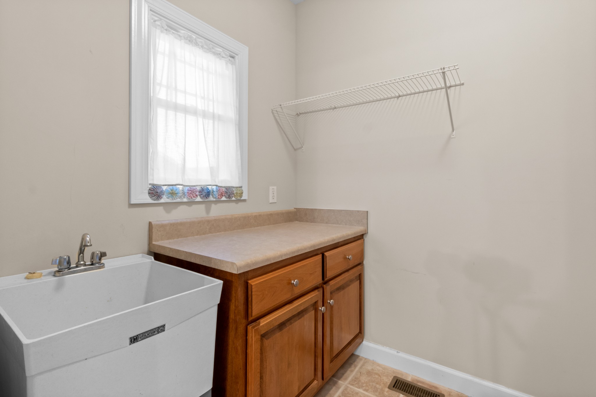 456 Pond Apple Rd Unit: 1