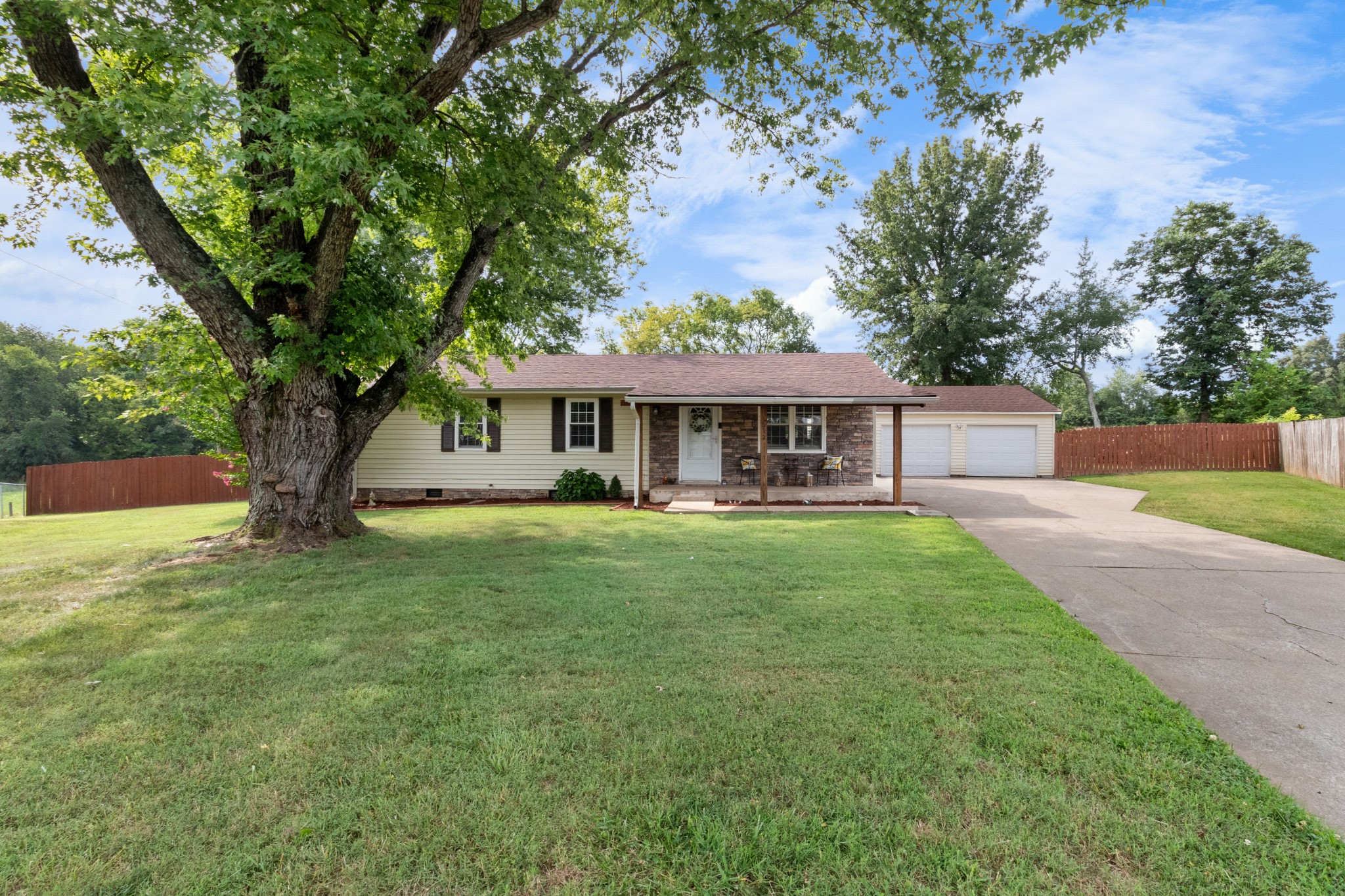 512 Caskey Dr
