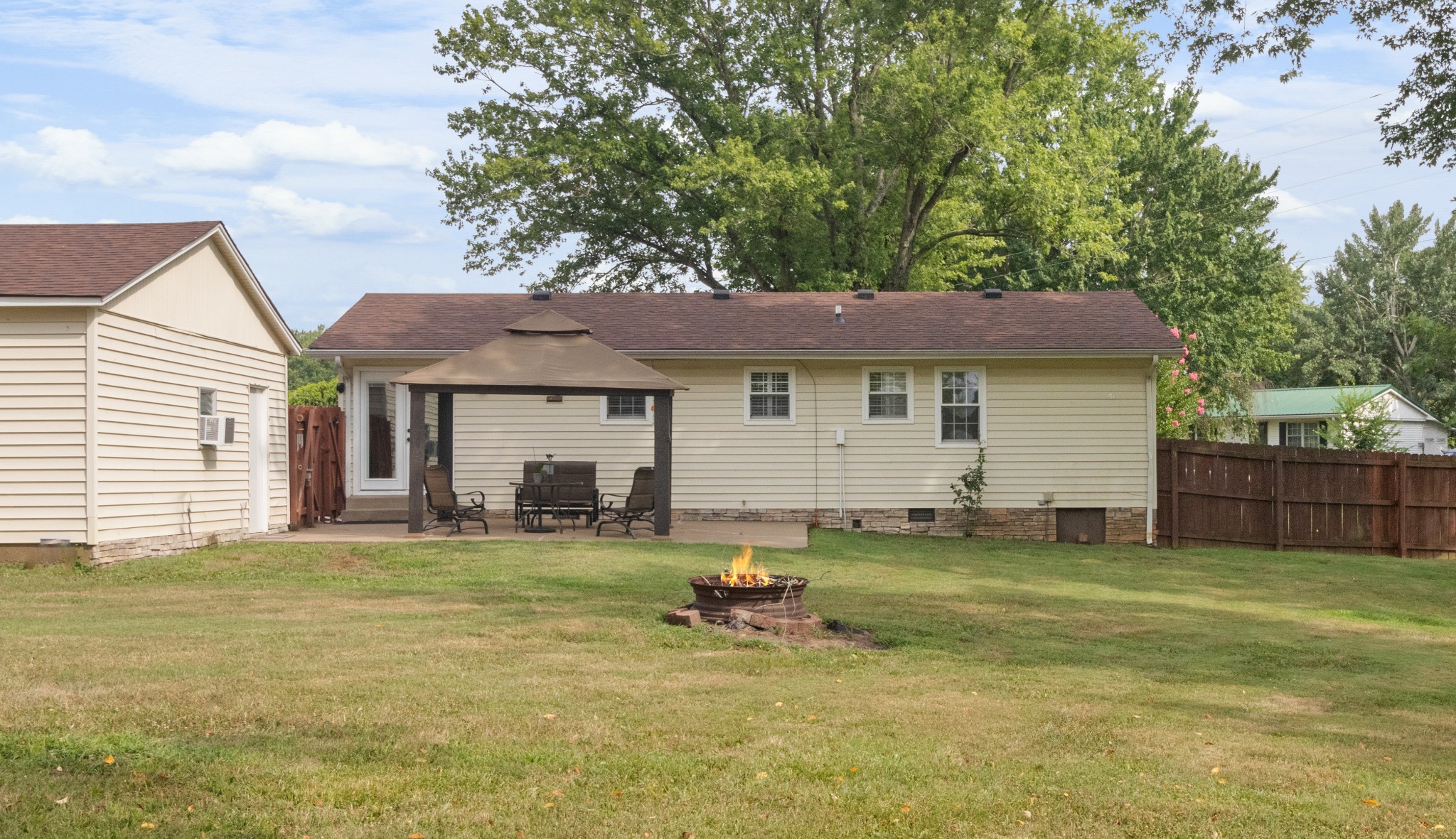 512 Caskey Dr