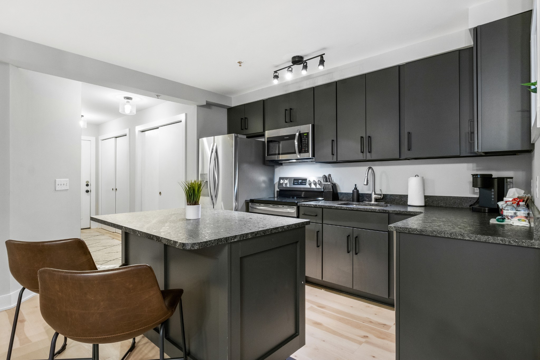 540 N 2nd St Unit: 207