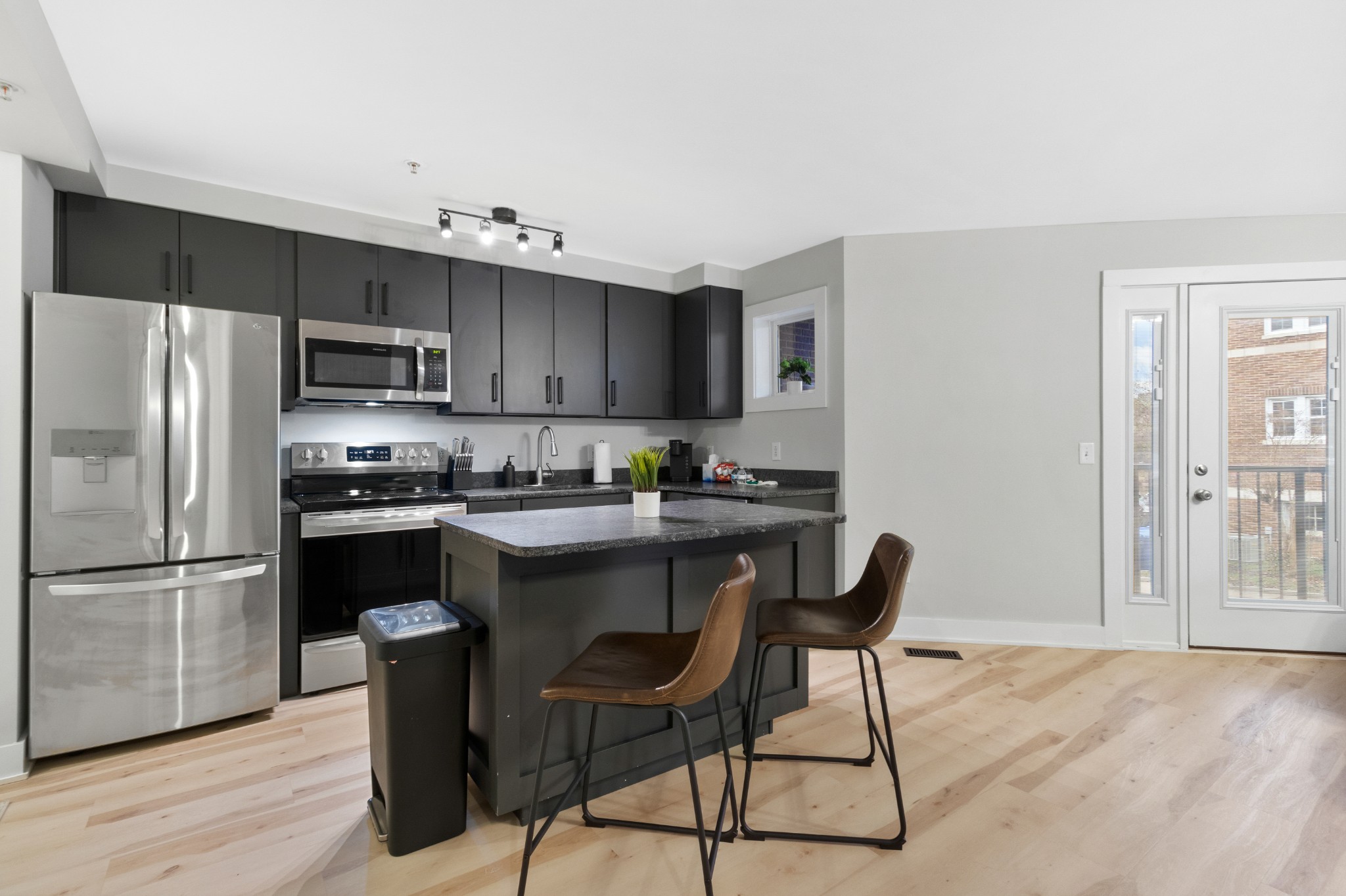 540 N 2nd St Unit: 207