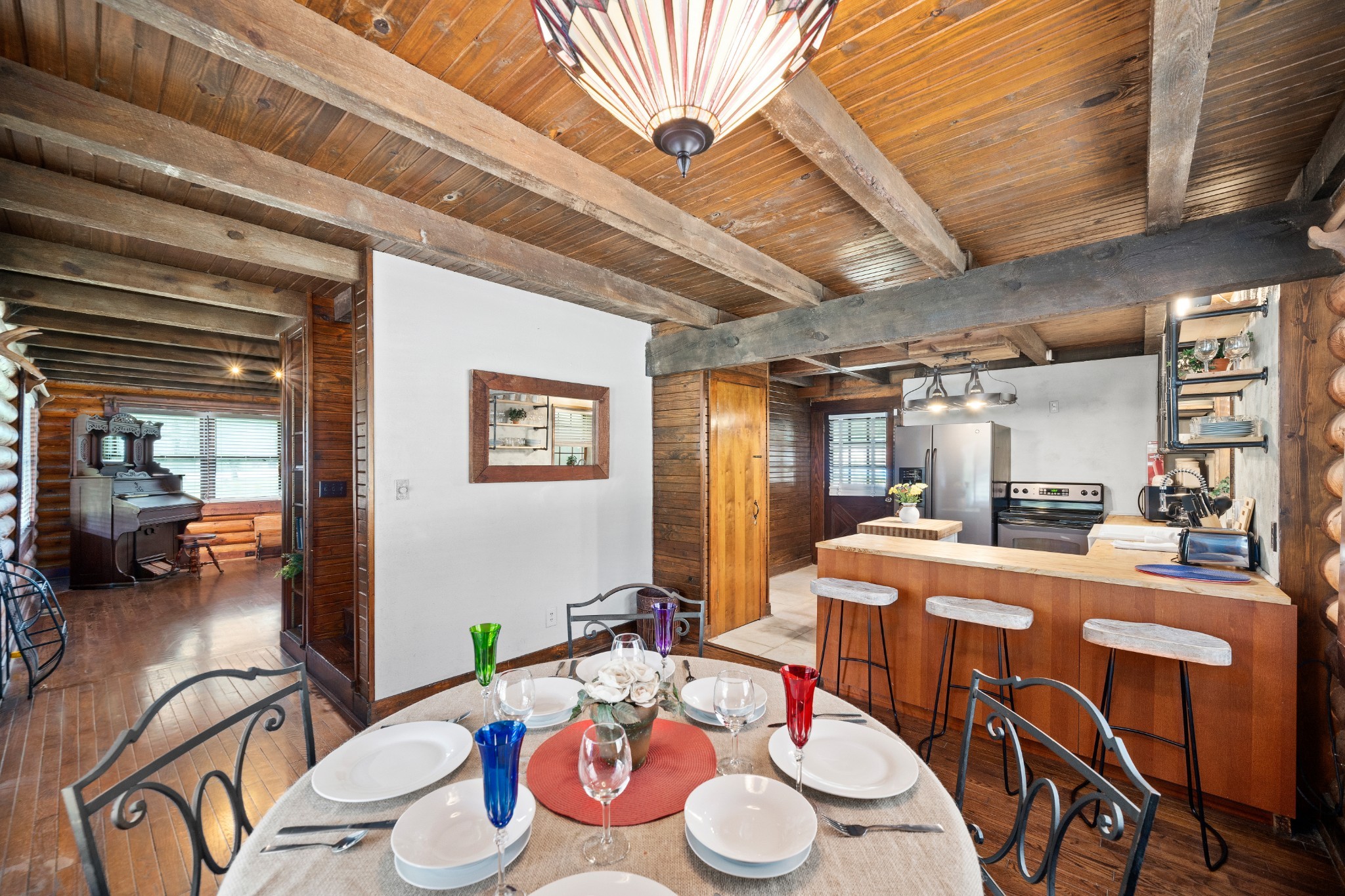 560 Buckeye Ln
