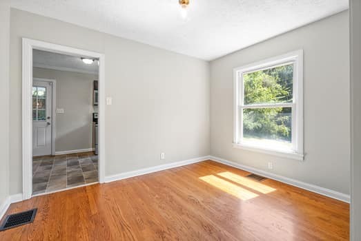 365 Hickory Grove Blvd
