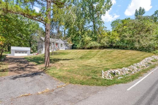 365 Hickory Grove Blvd