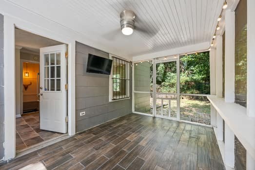 365 Hickory Grove Blvd