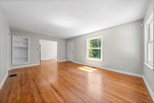 365 Hickory Grove Blvd