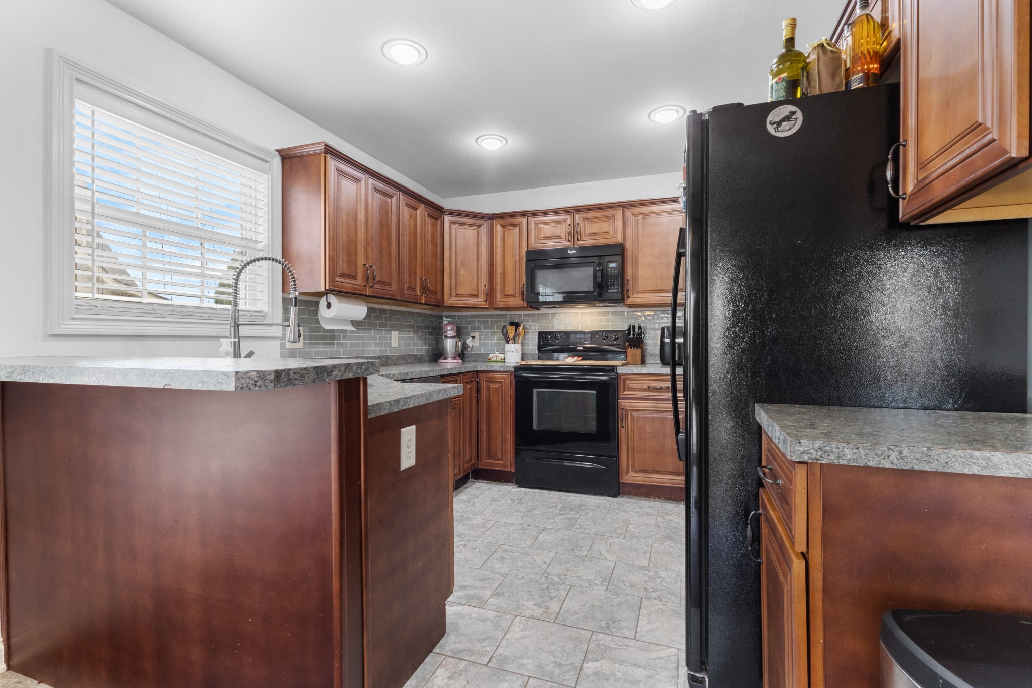 1755 Cabana Dr