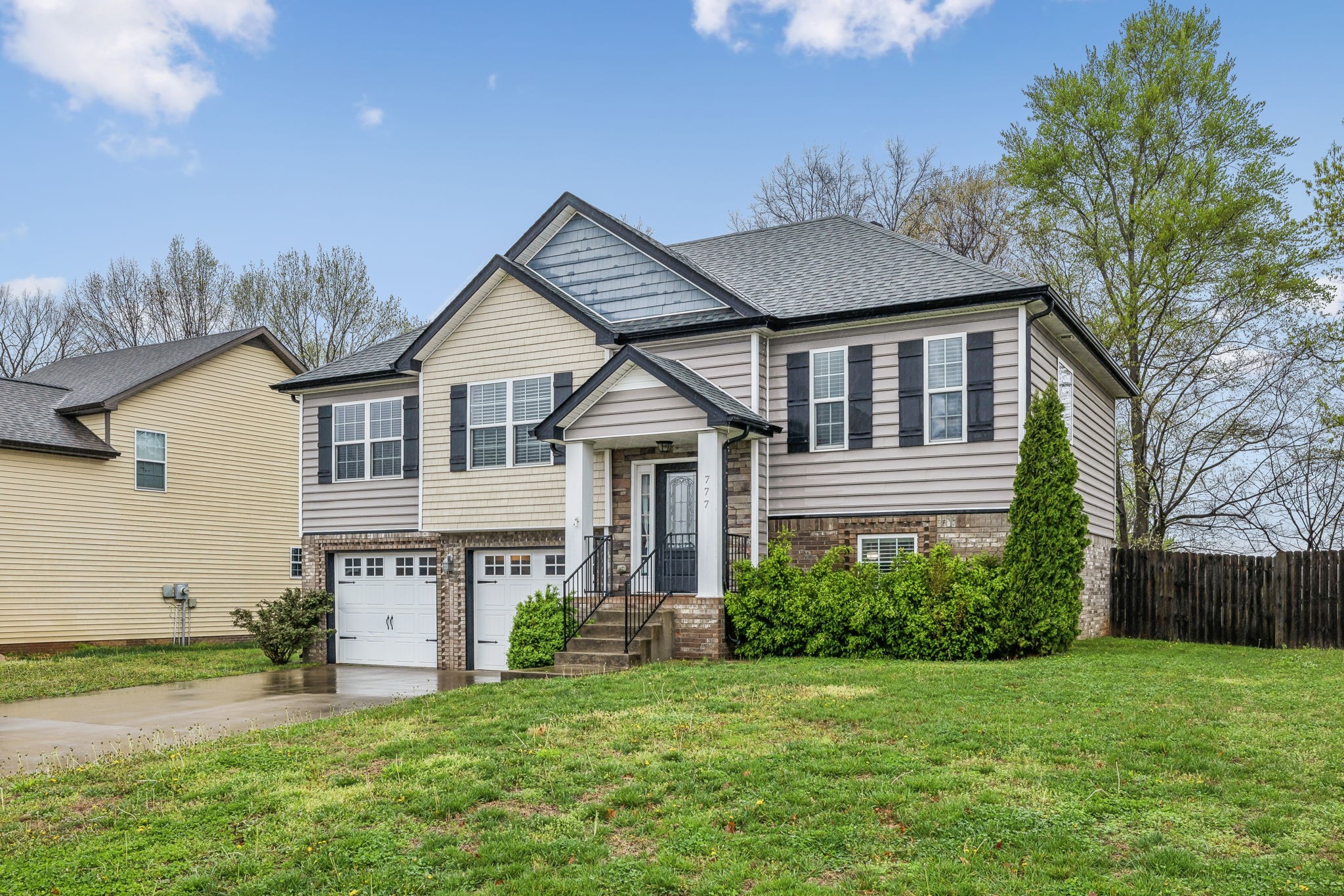 777 Banister Dr