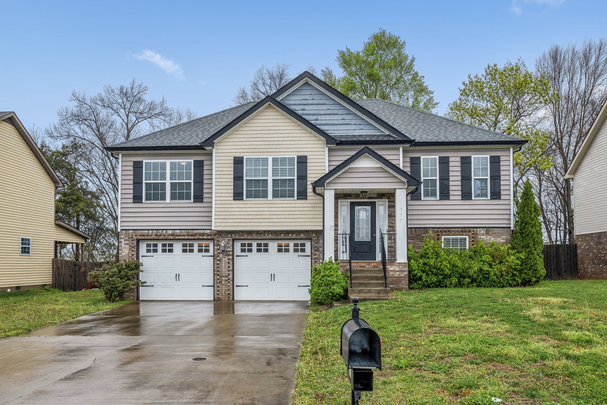 777 Banister Dr