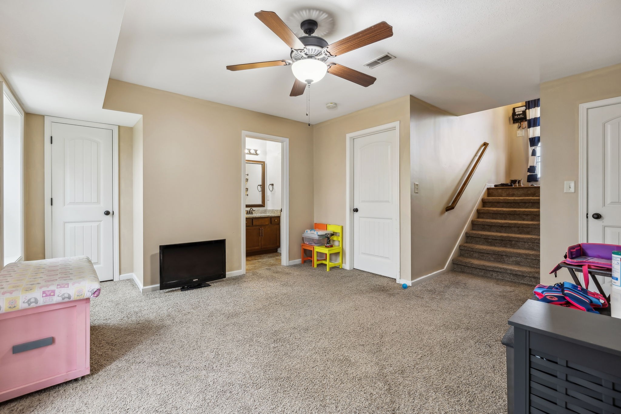 777 Banister Dr