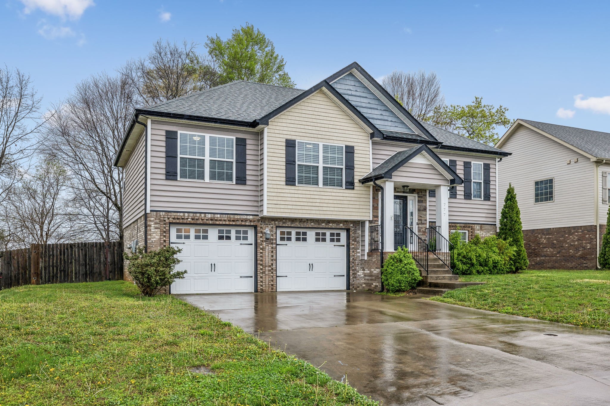 777 Banister Dr