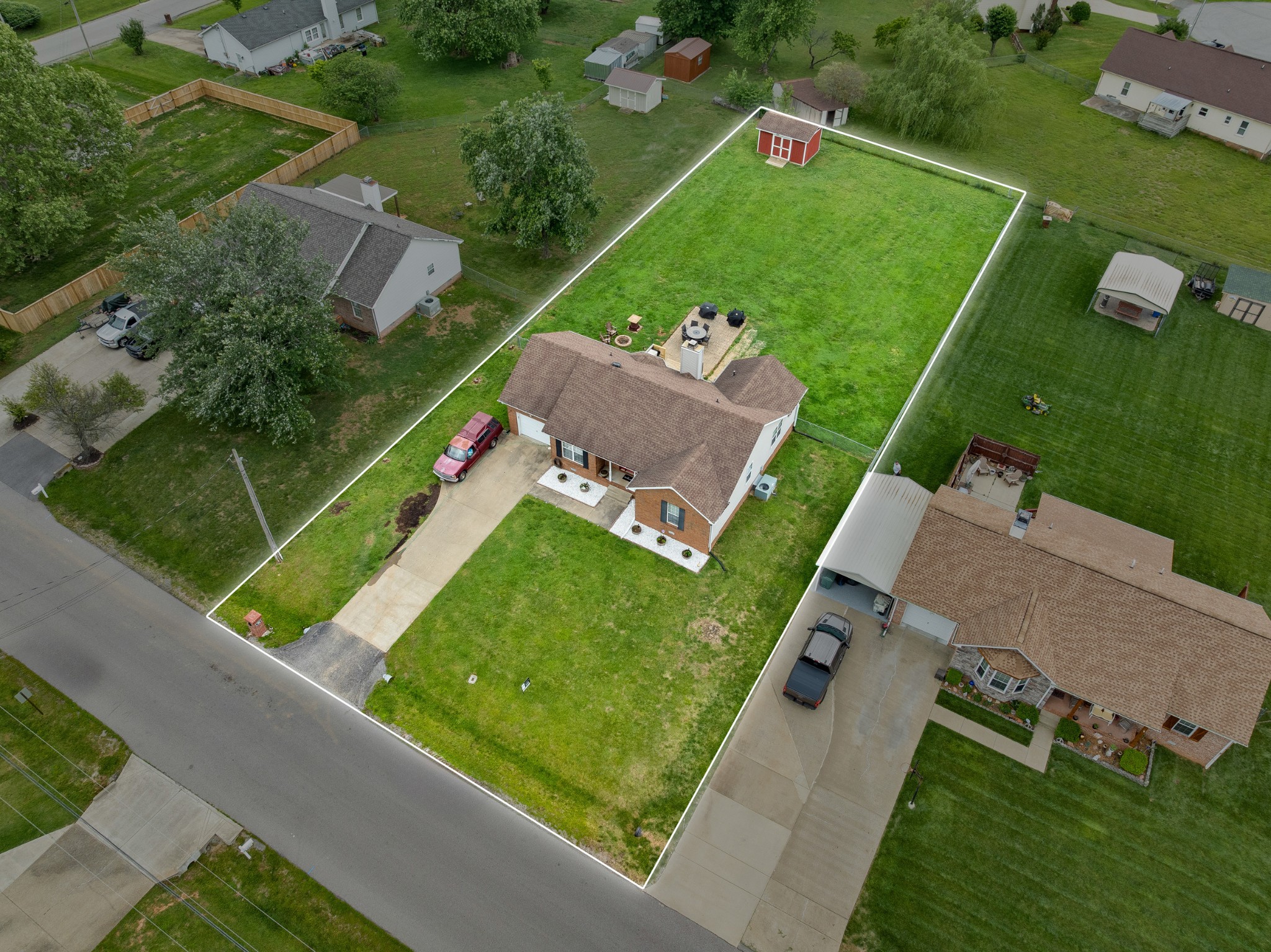 788 Gardendale Ln