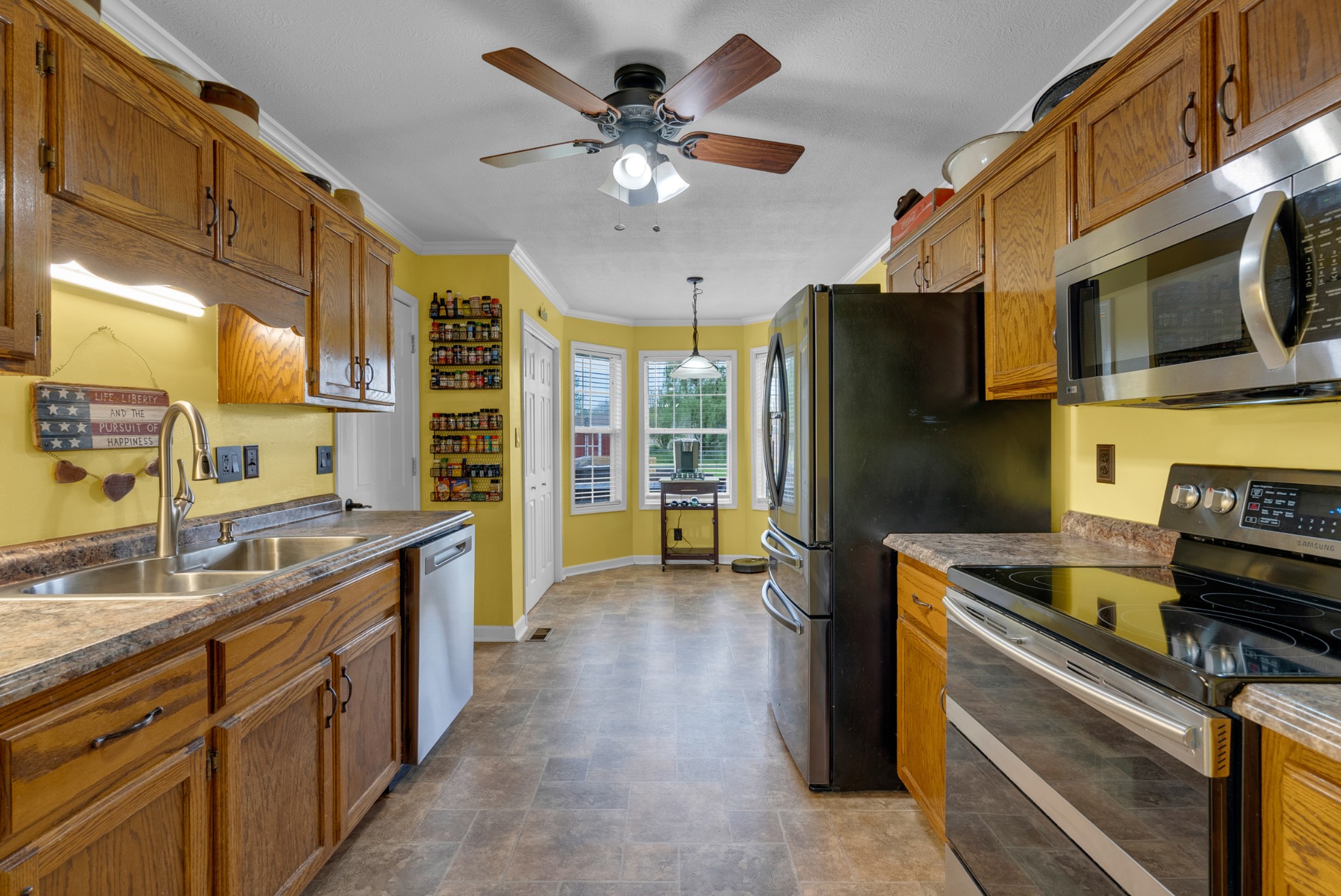 788 Gardendale Ln