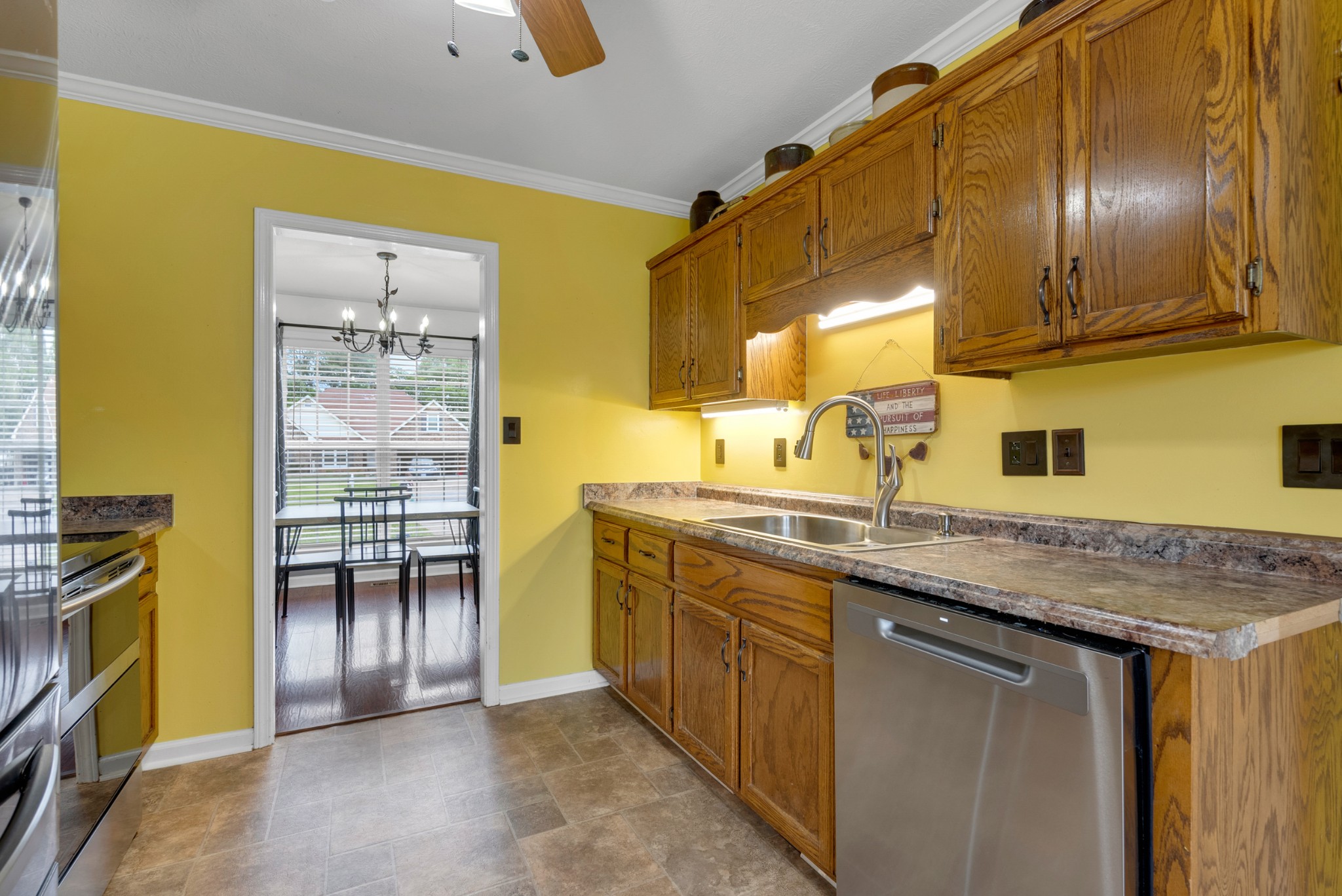 788 Gardendale Ln