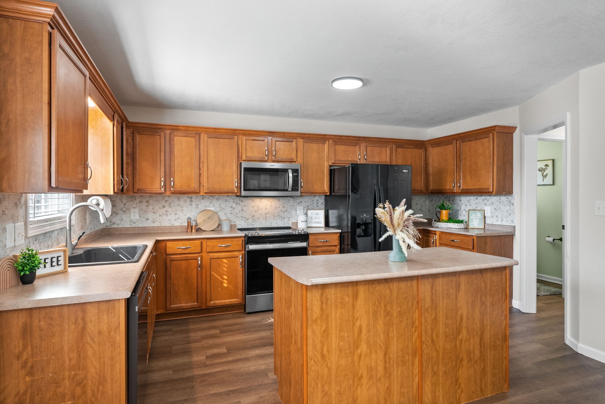 938 Commission Dr