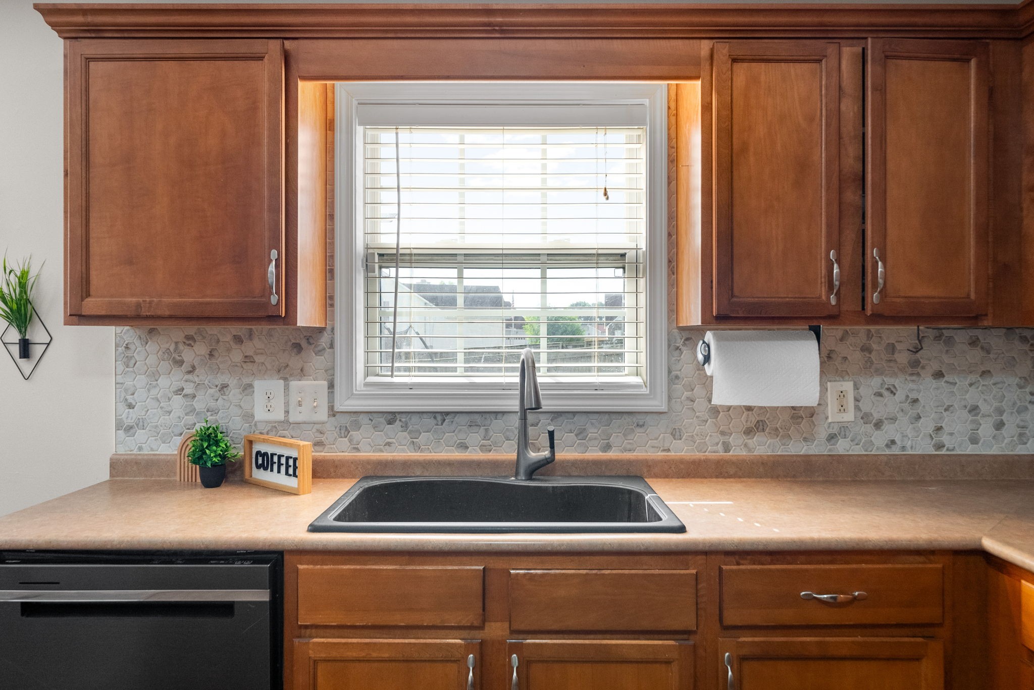 938 Commission Dr