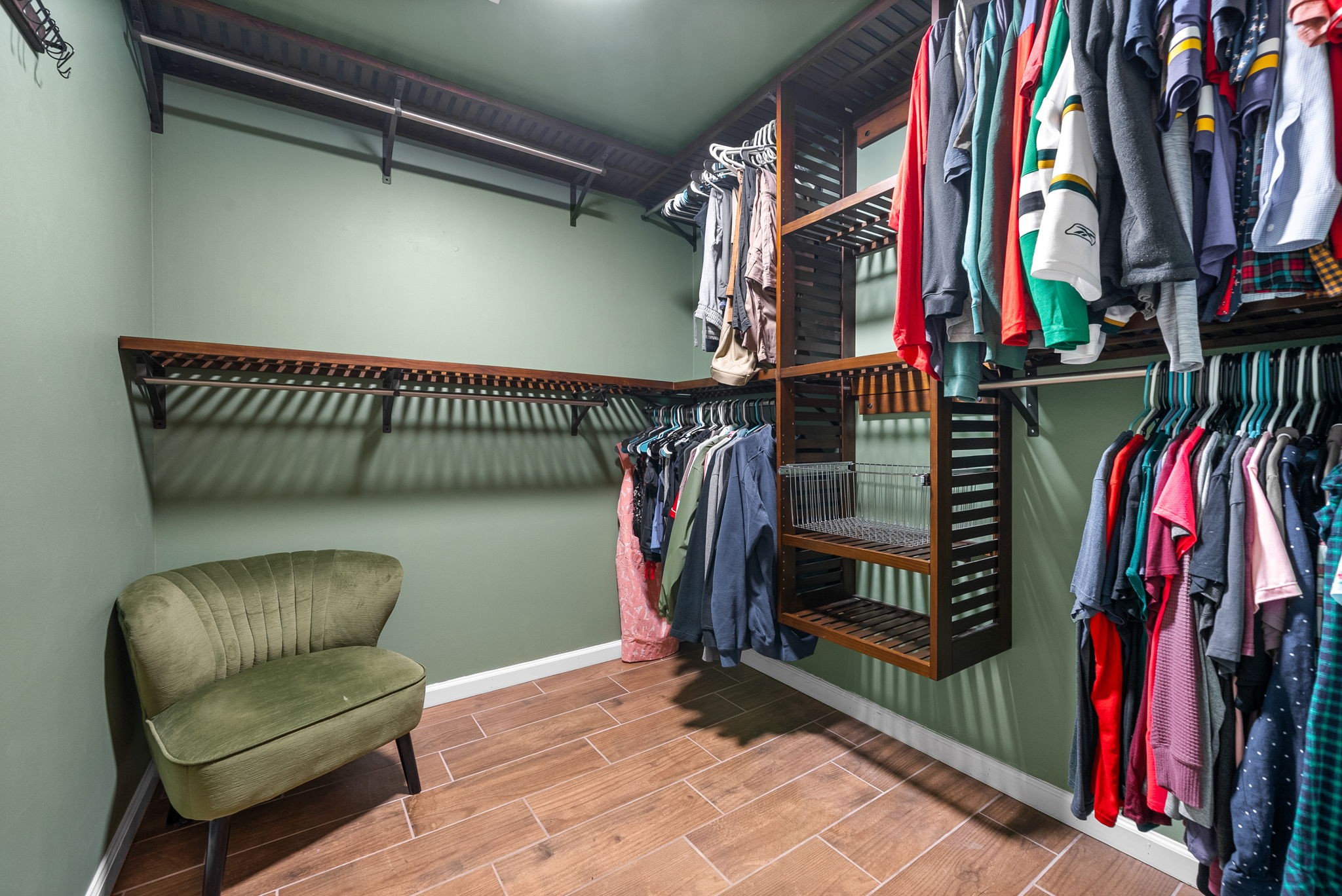938 Commission Dr