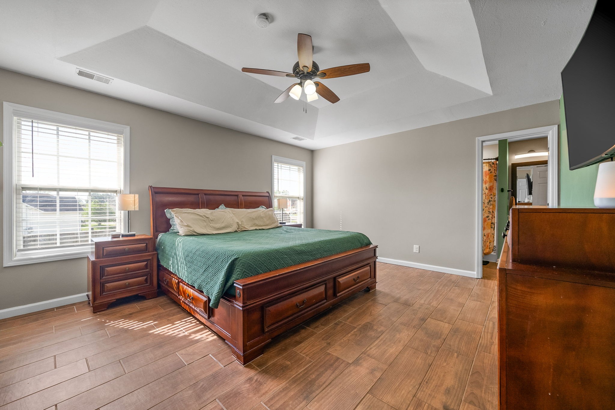 938 Commission Dr