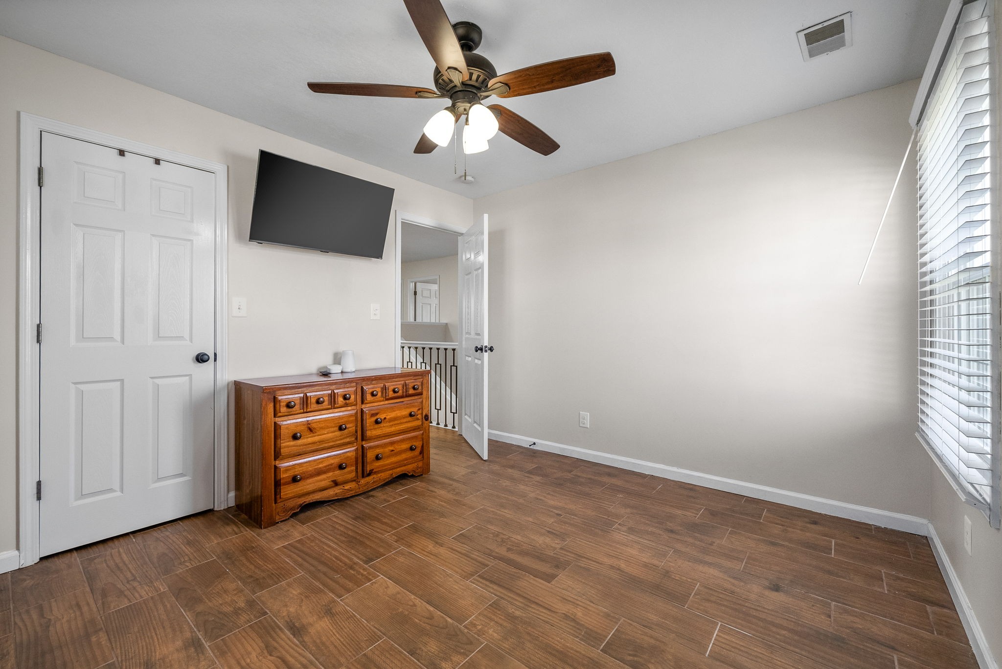 938 Commission Dr