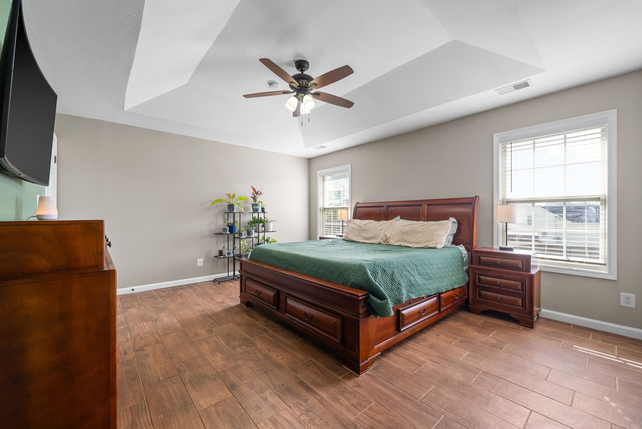 938 Commission Dr