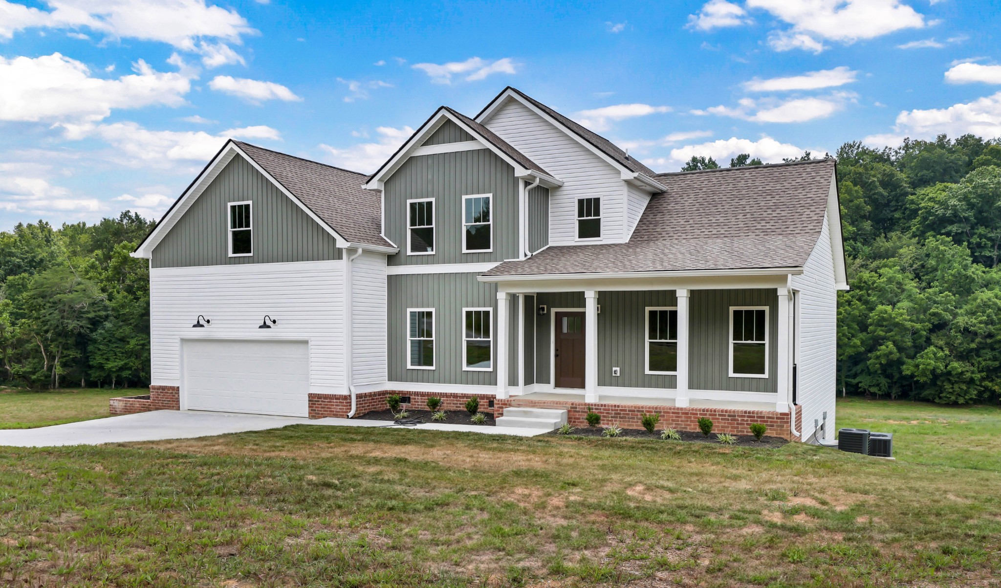5590 Chambers Rd