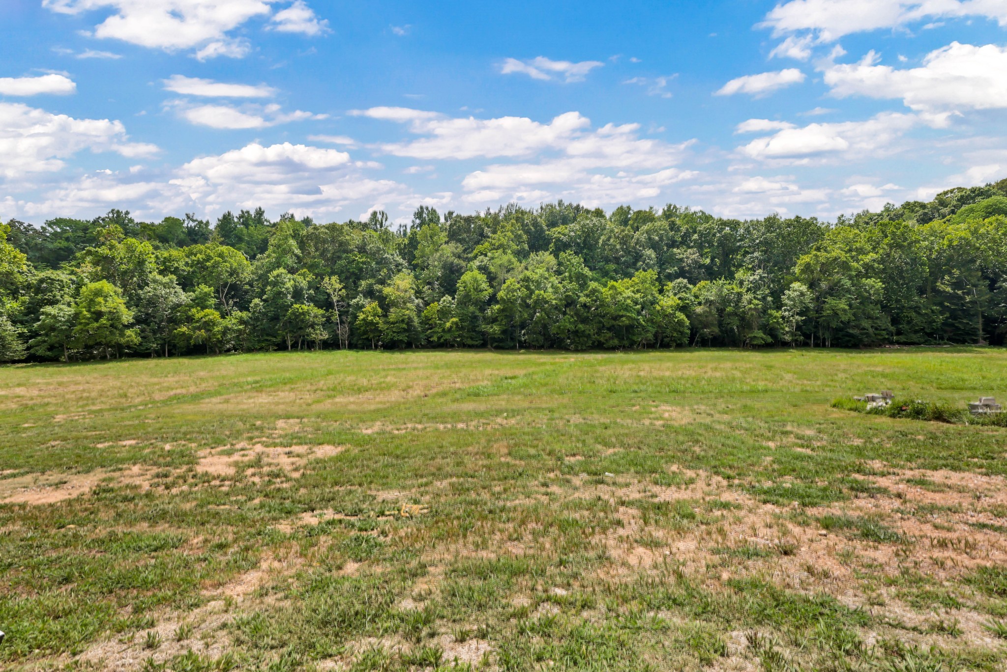 5590 Chambers Rd