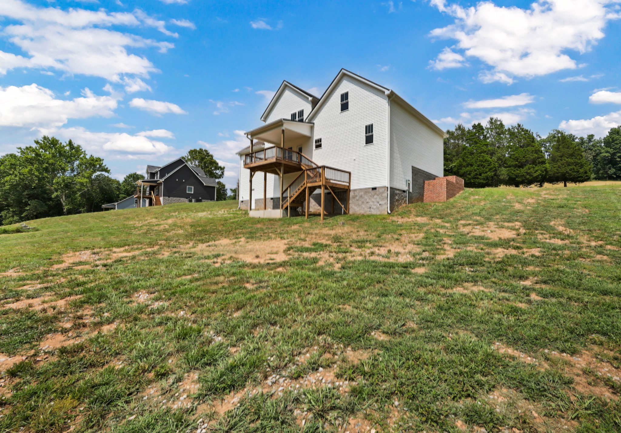 5590 Chambers Rd
