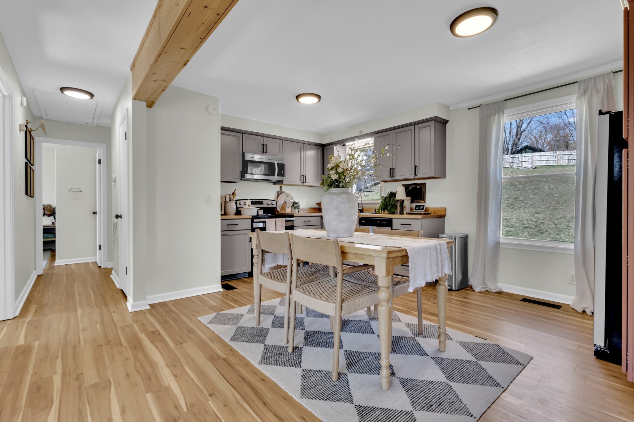 247 Jeffery Dr