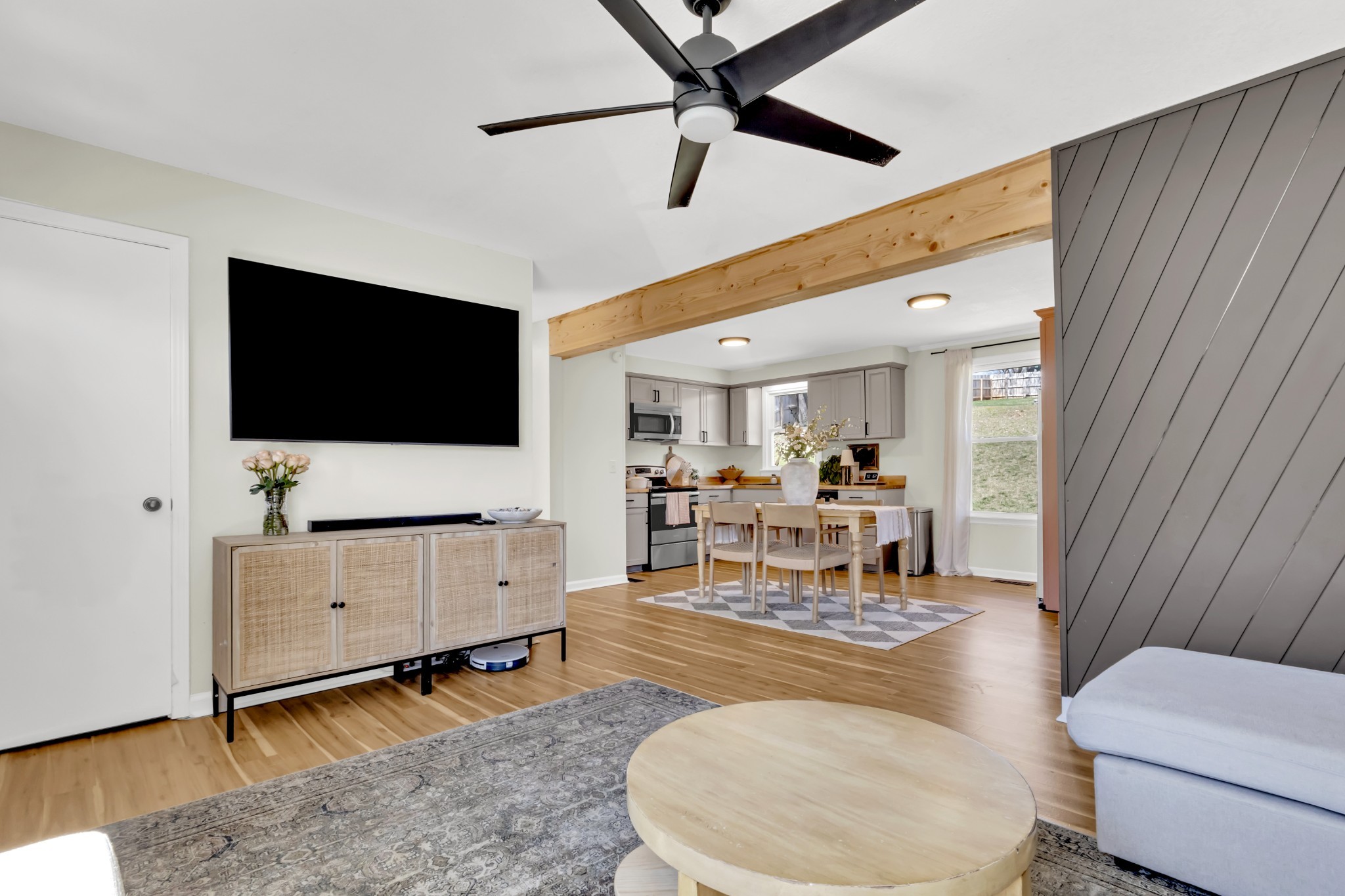 247 Jeffery Dr
