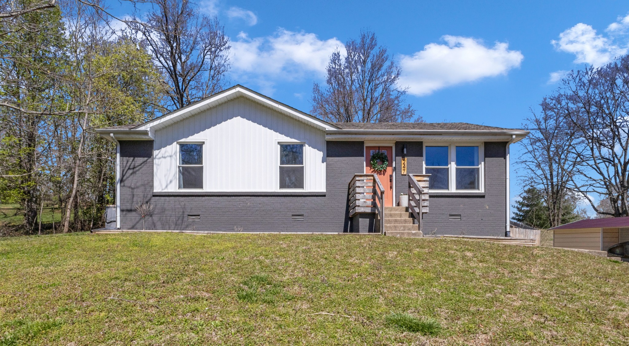 247 Jeffery Dr