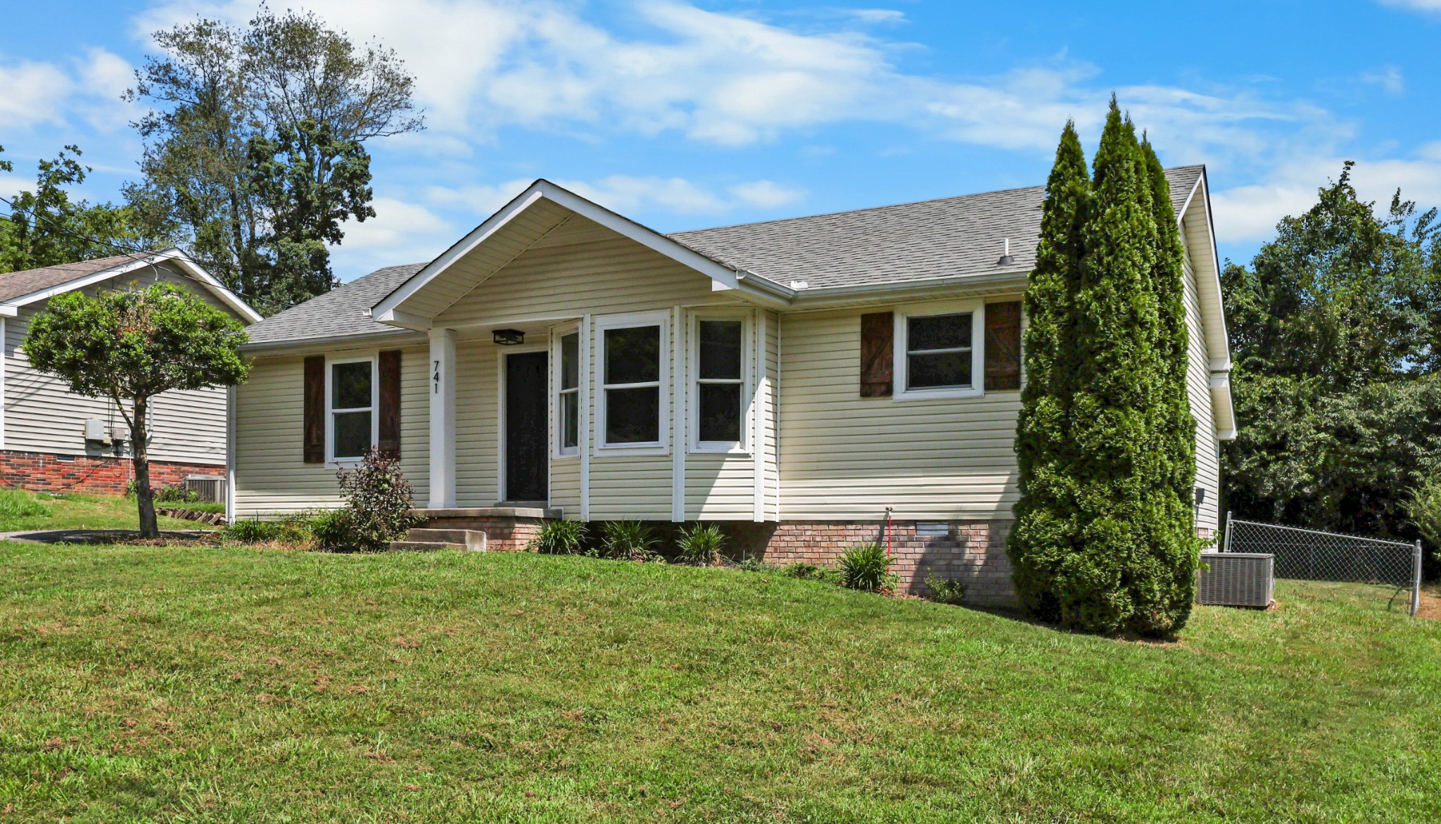 741 Princeton Cir