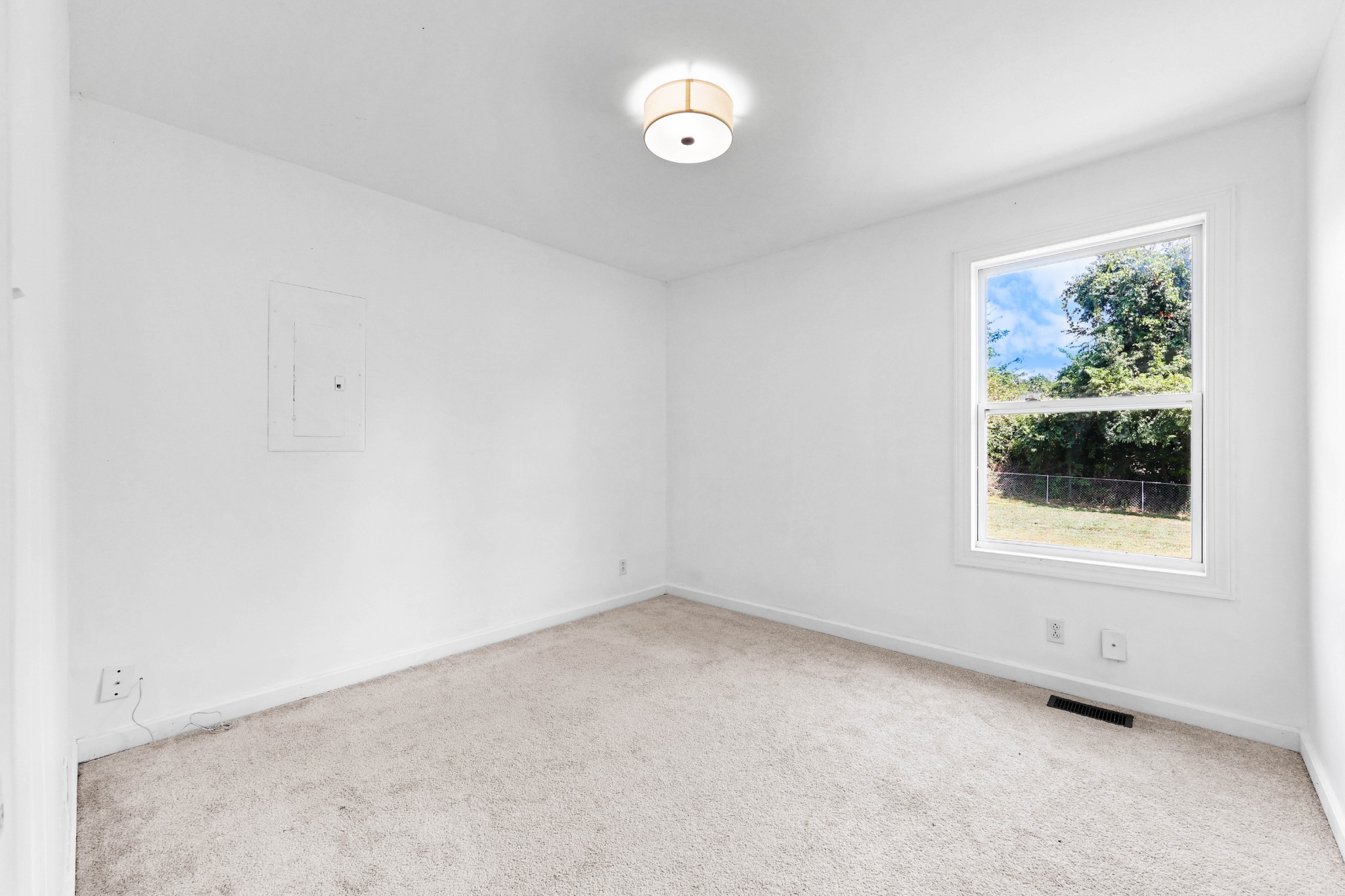741 Princeton Cir