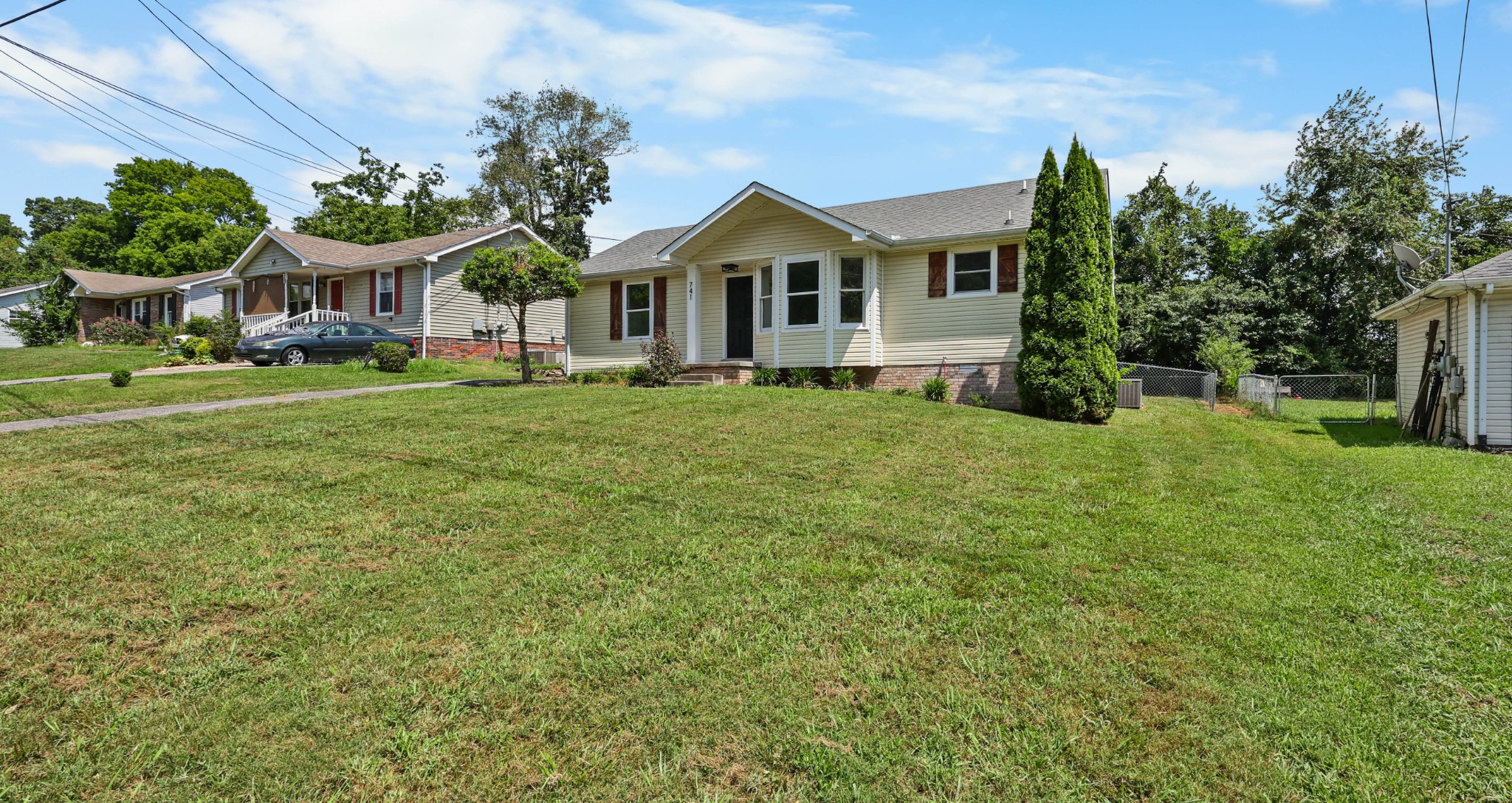 741 Princeton Cir