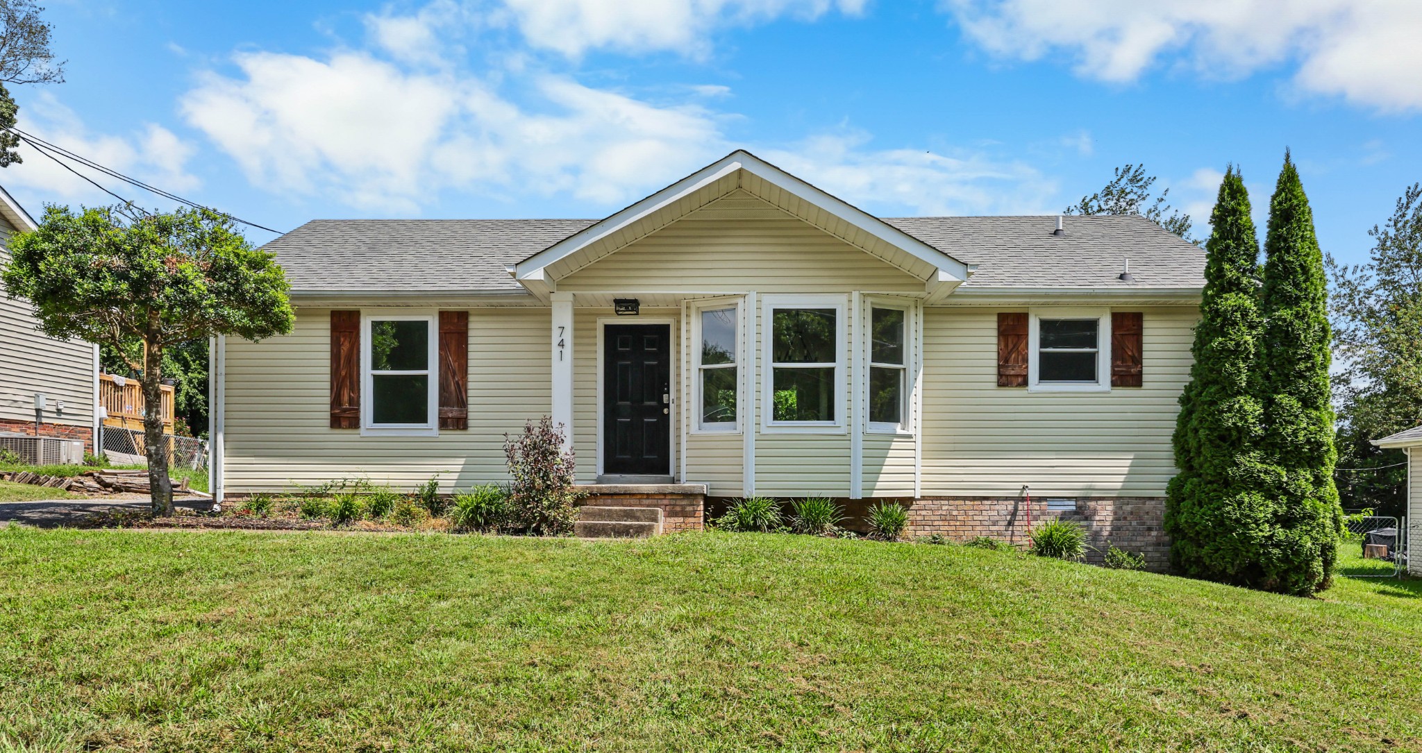 741 Princeton Cir