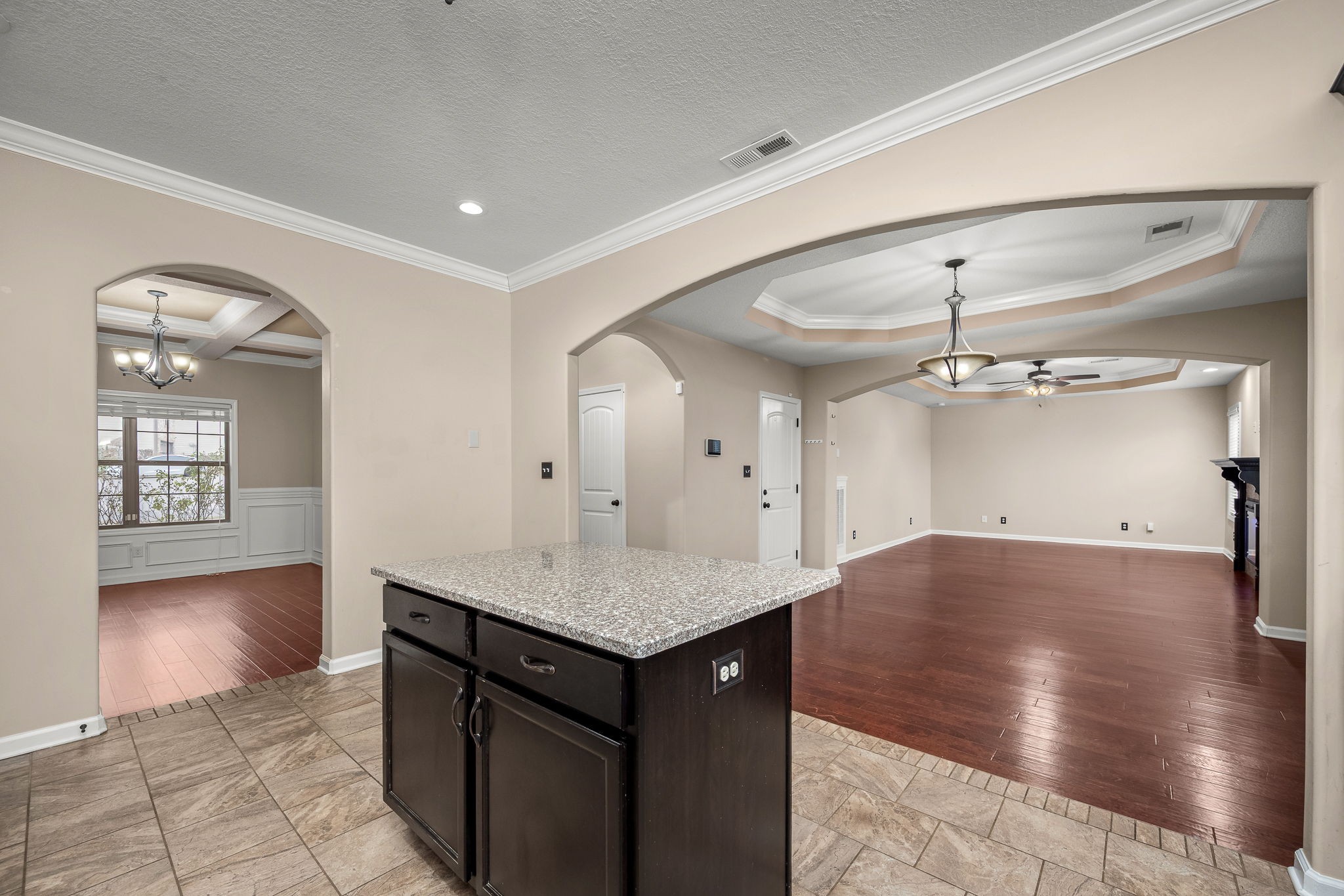 940 Smoots Dr