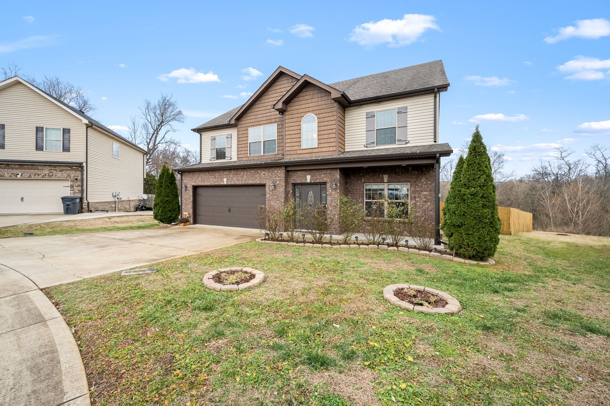 940 Smoots Dr