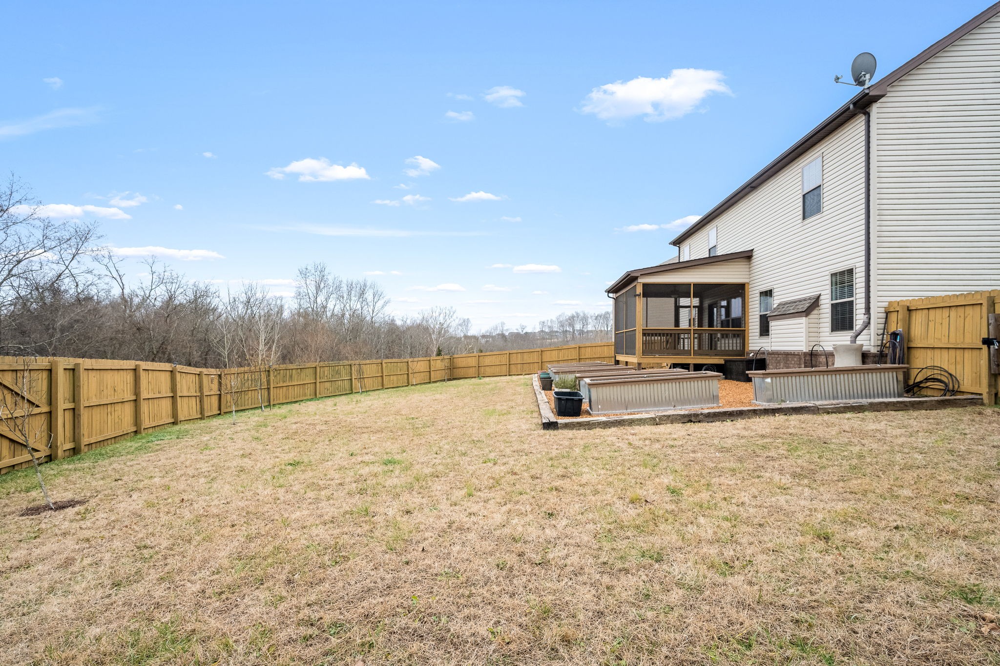 940 Smoots Dr
