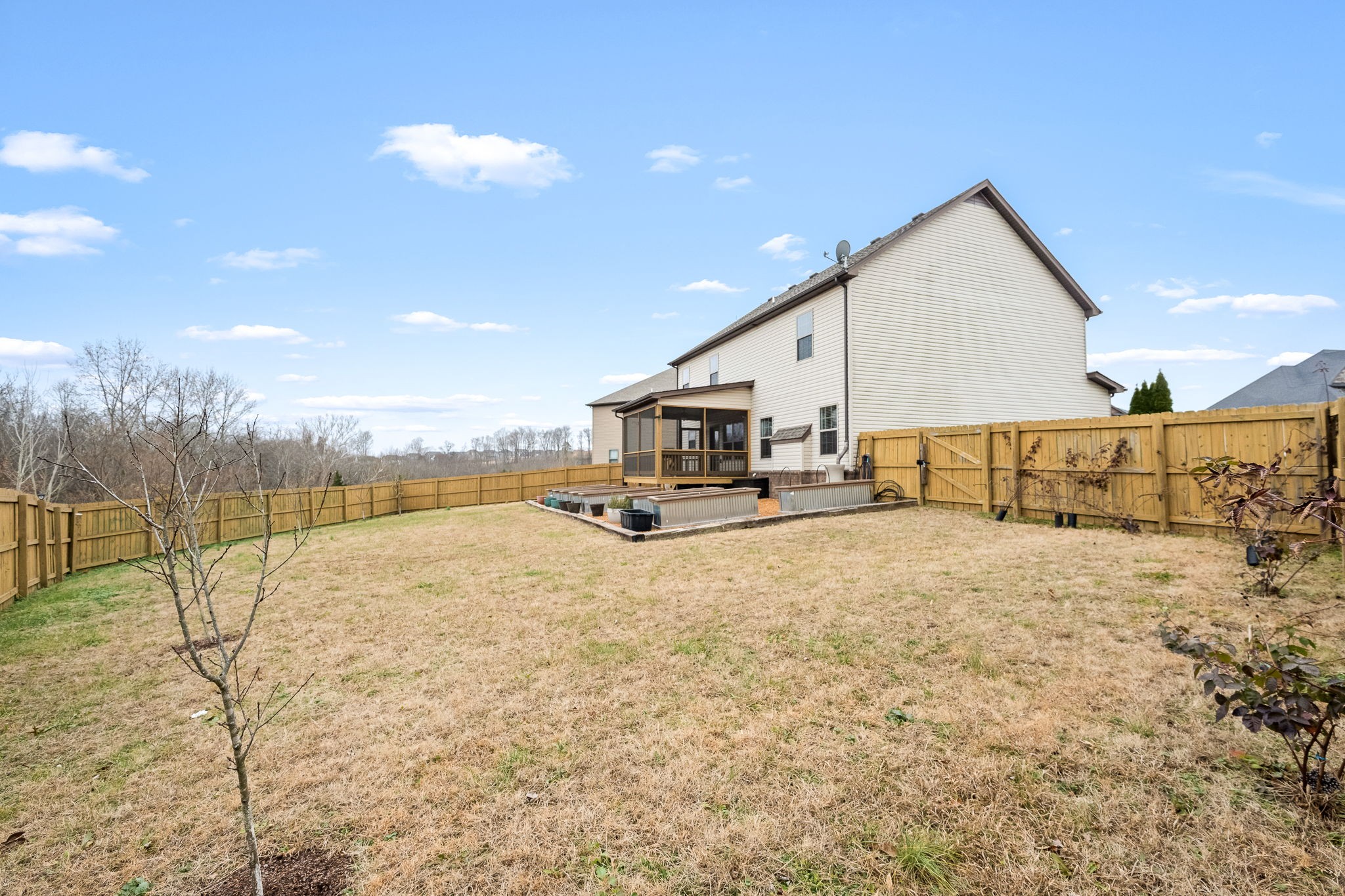 940 Smoots Dr