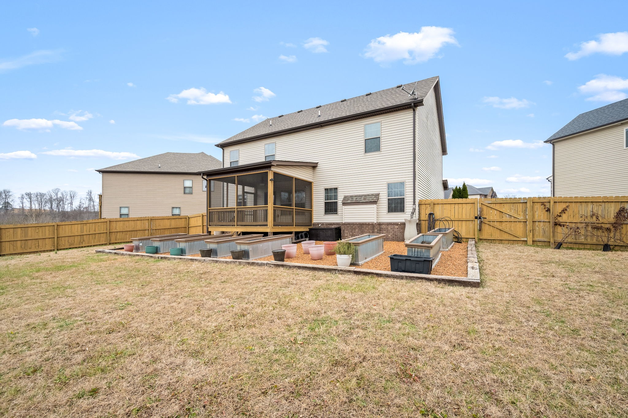 940 Smoots Dr