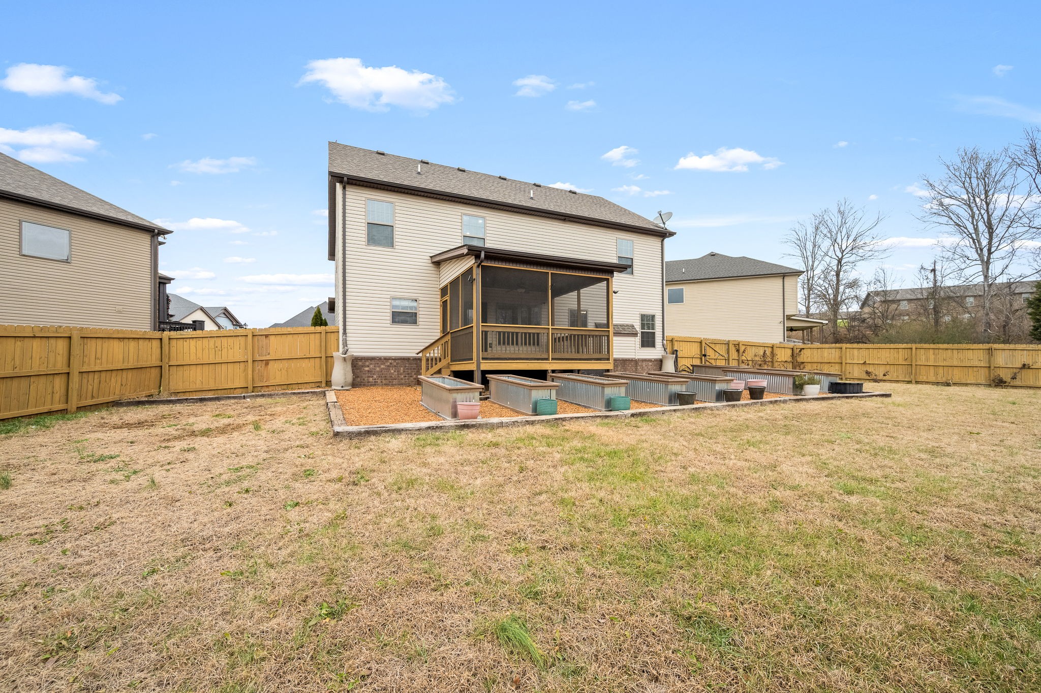 940 Smoots Dr